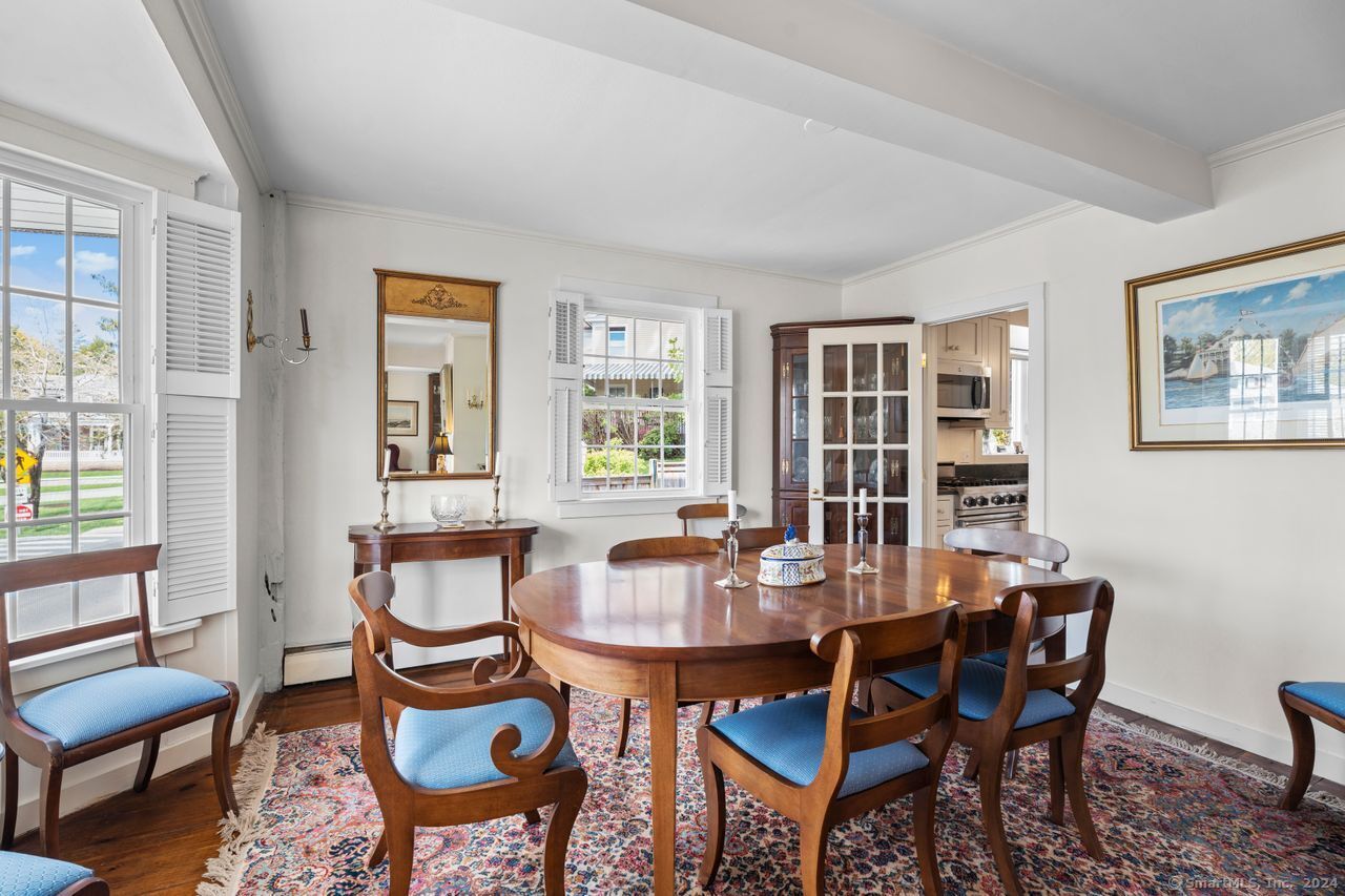 11 West Avenue
