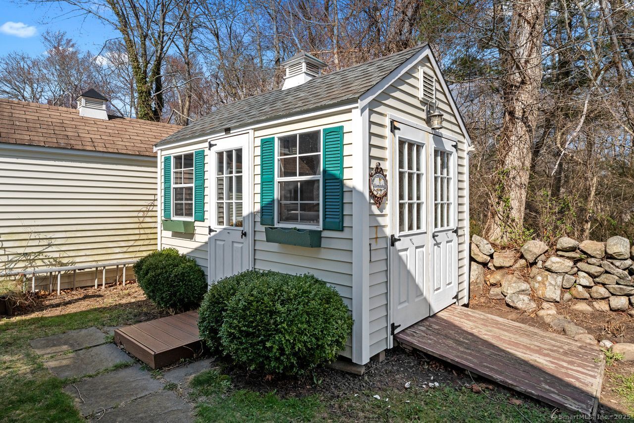 40 Billow Road