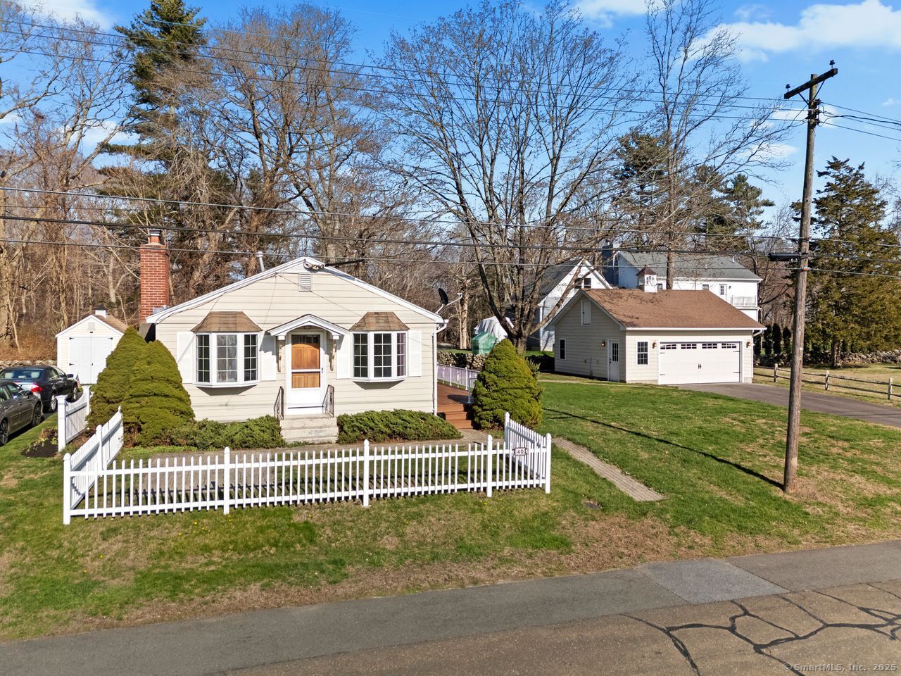 40 Billow Road