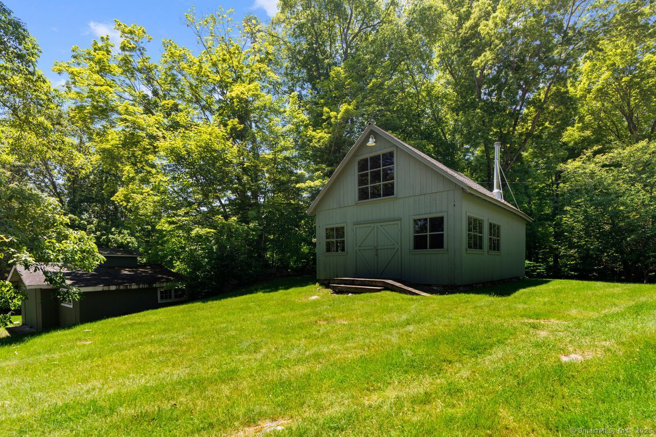 66 Hedlund Road