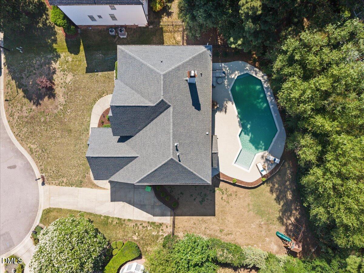 2817 Crystal Oaks Lane