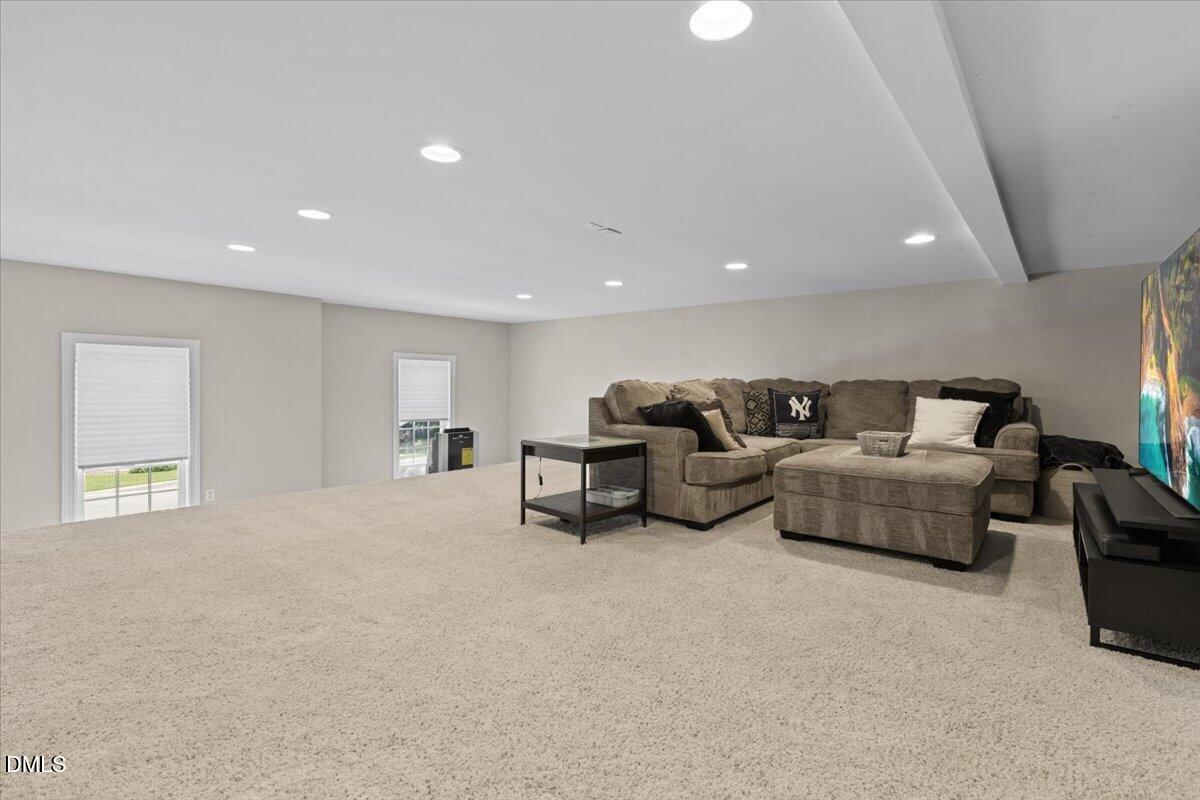 2817 Crystal Oaks Lane