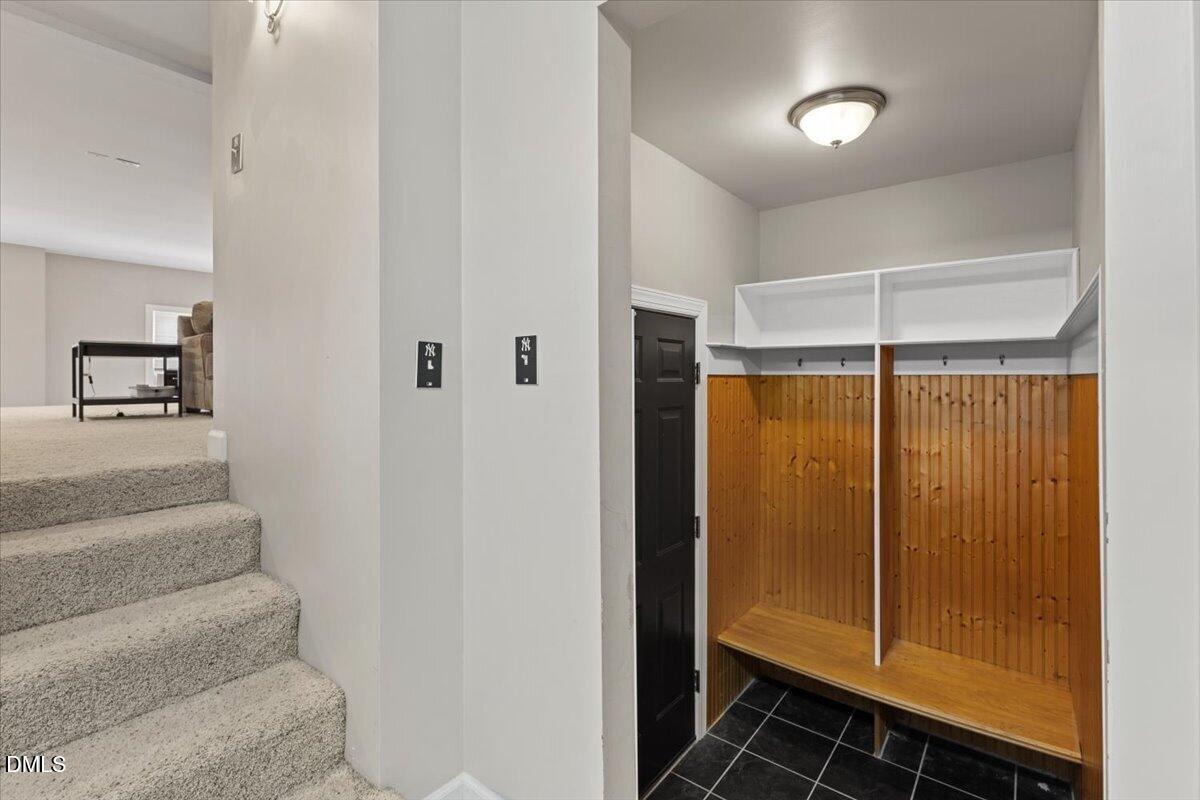 2817 Crystal Oaks Lane