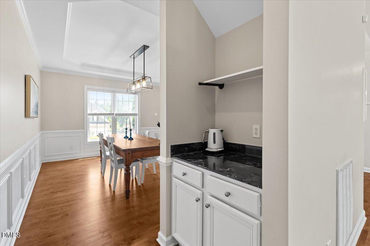 2817 Crystal Oaks Lane