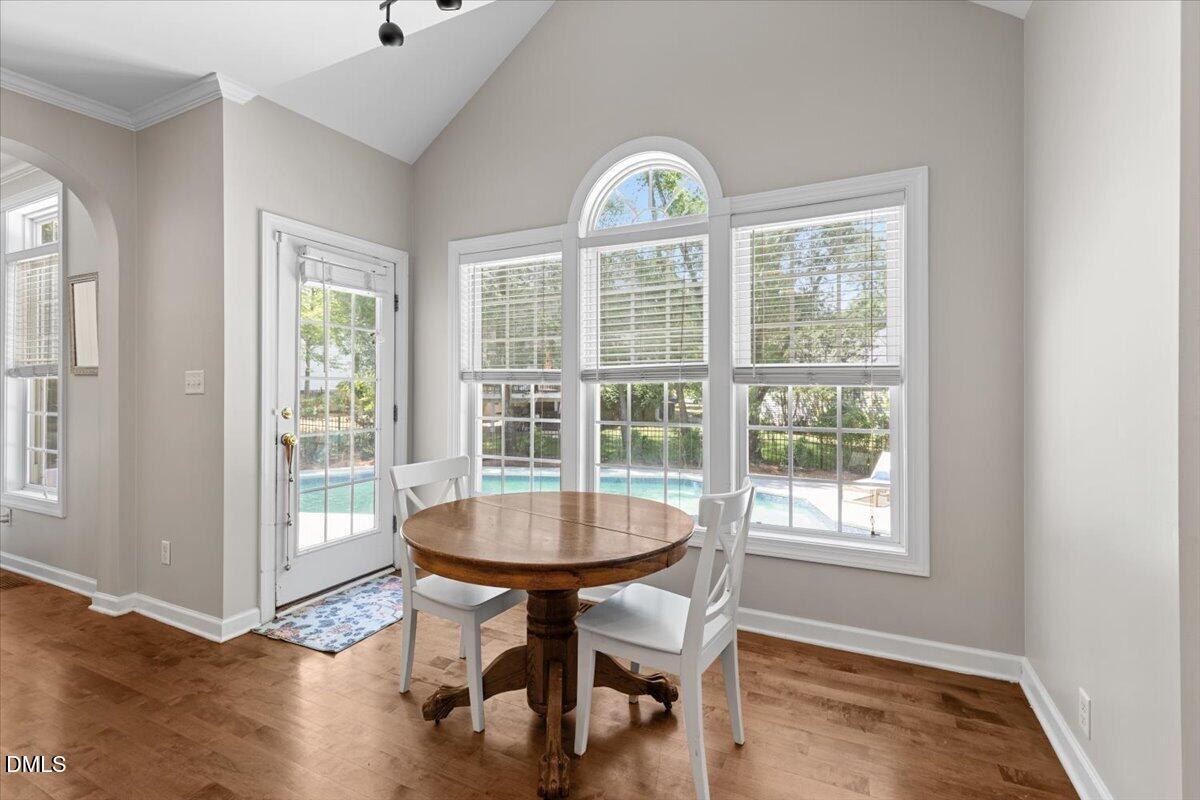 2817 Crystal Oaks Lane