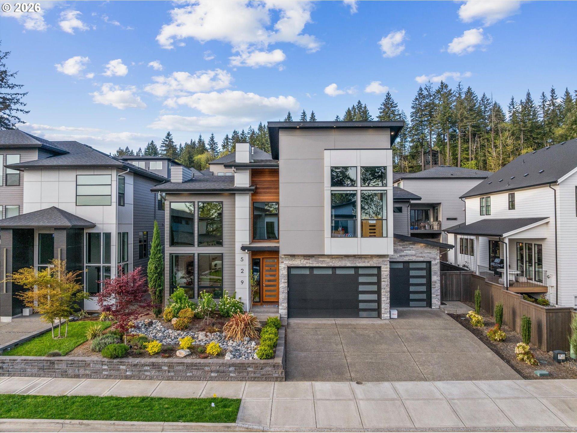 529 NE Province DR