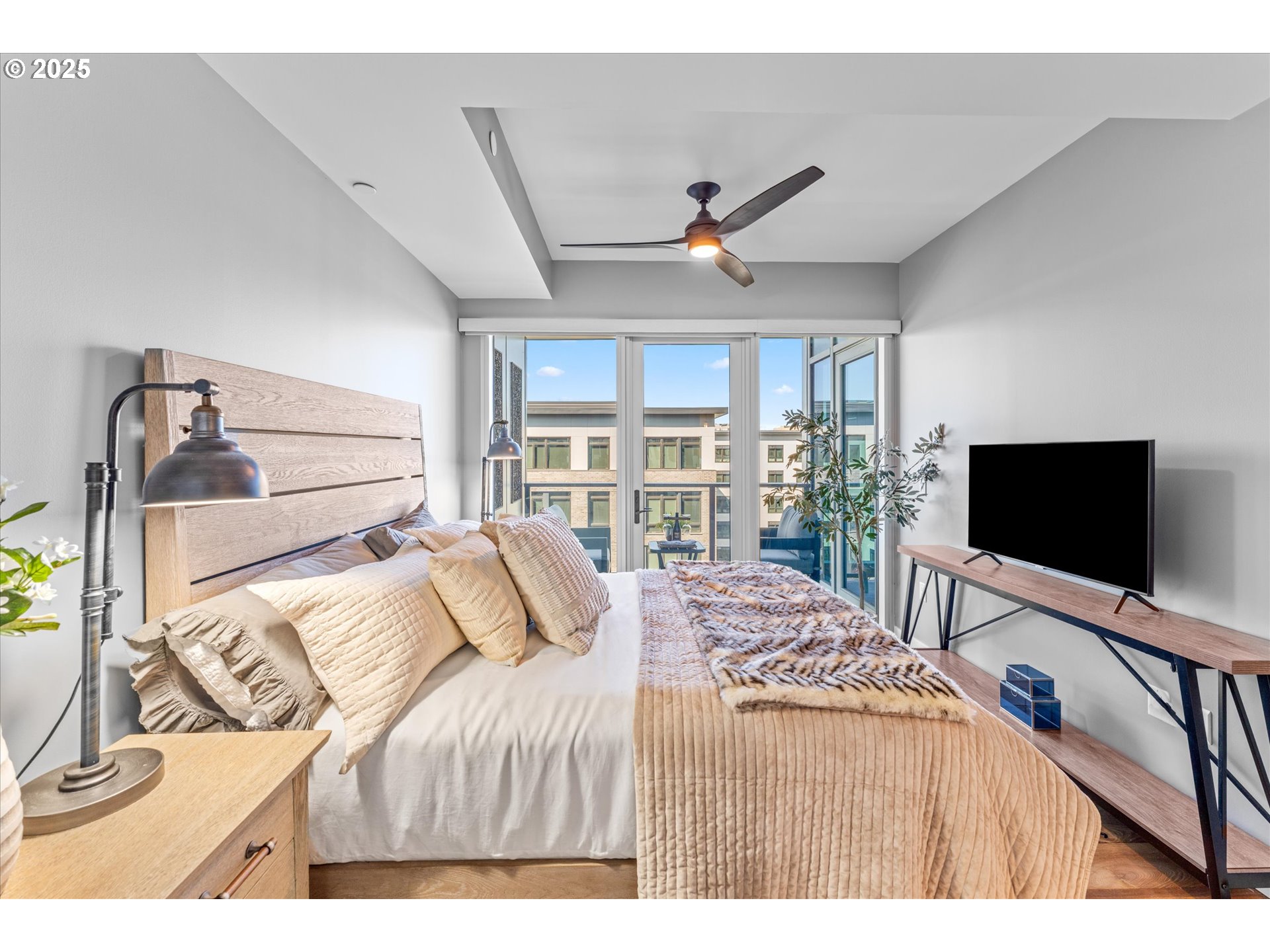 590 WATERFRONT WAY 700