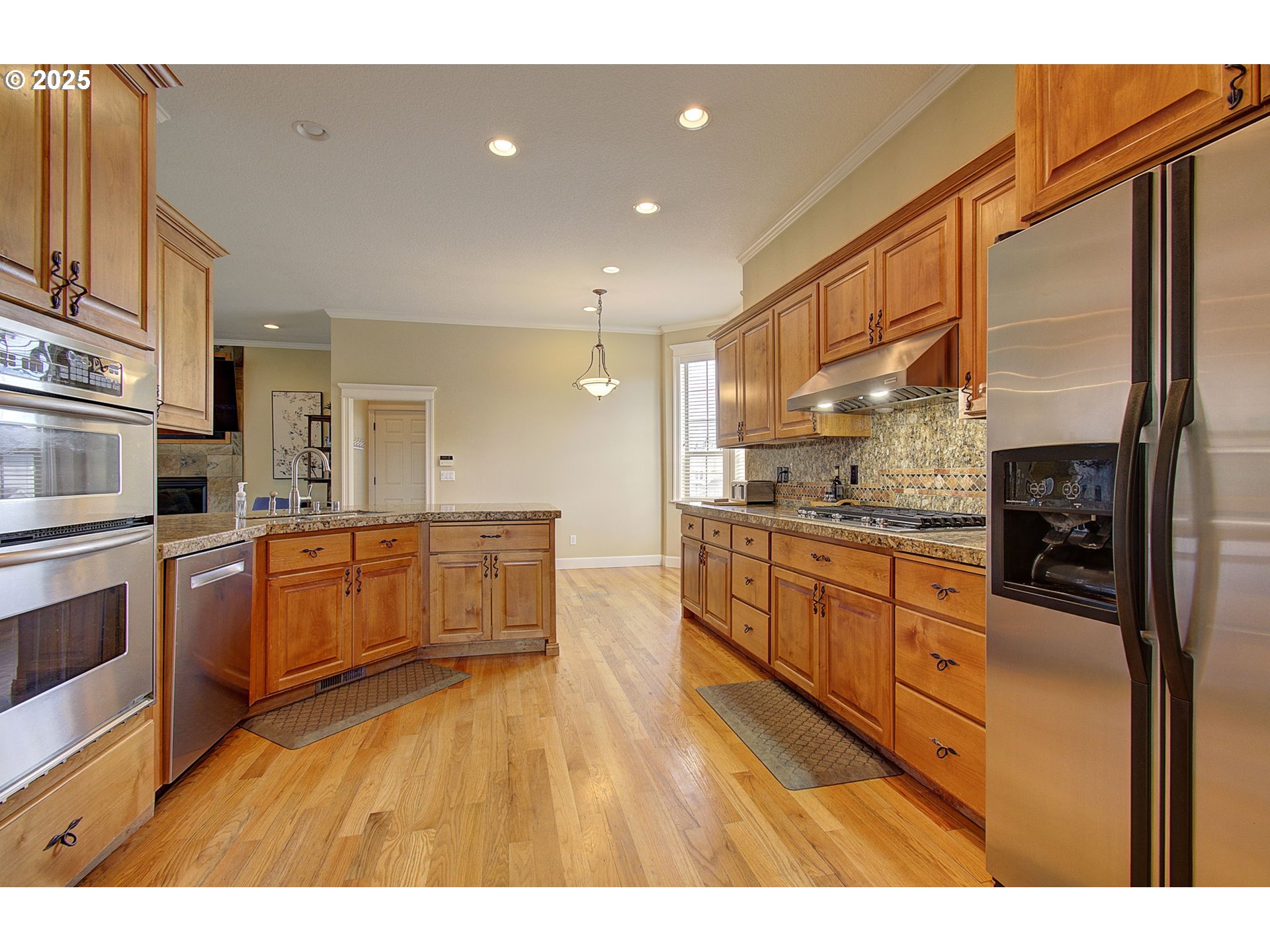 3313 NW Sierra