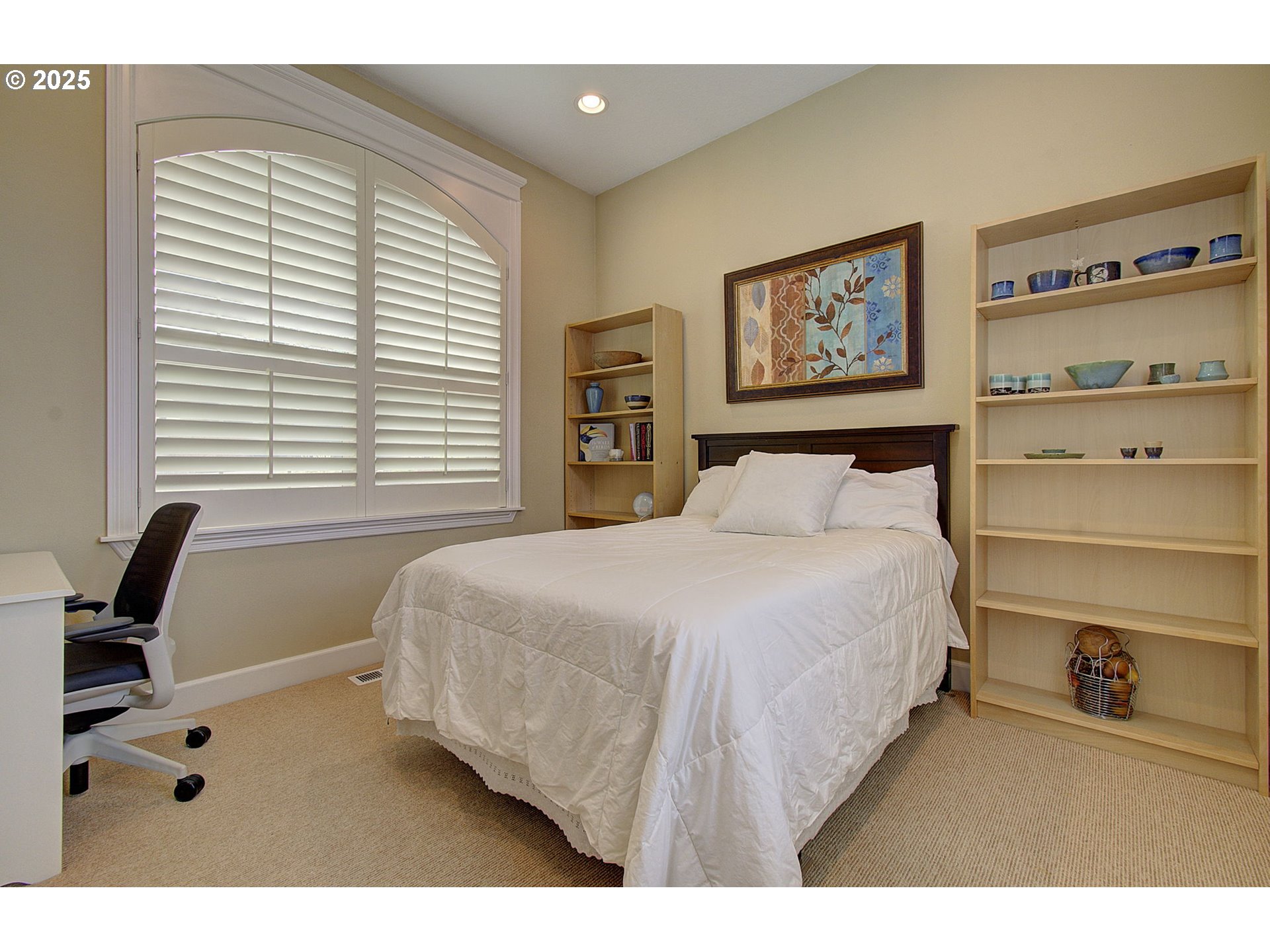 3313 NW Sierra