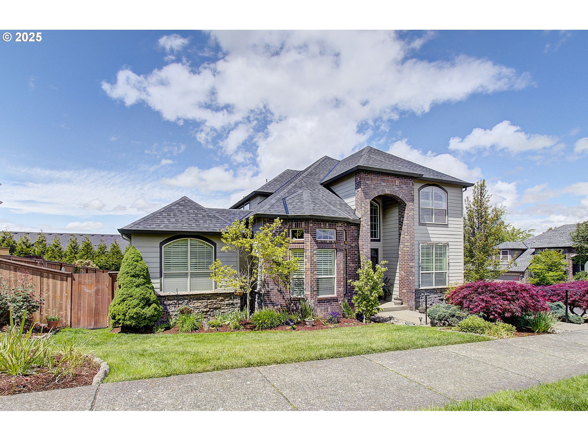 3313 NW Sierra