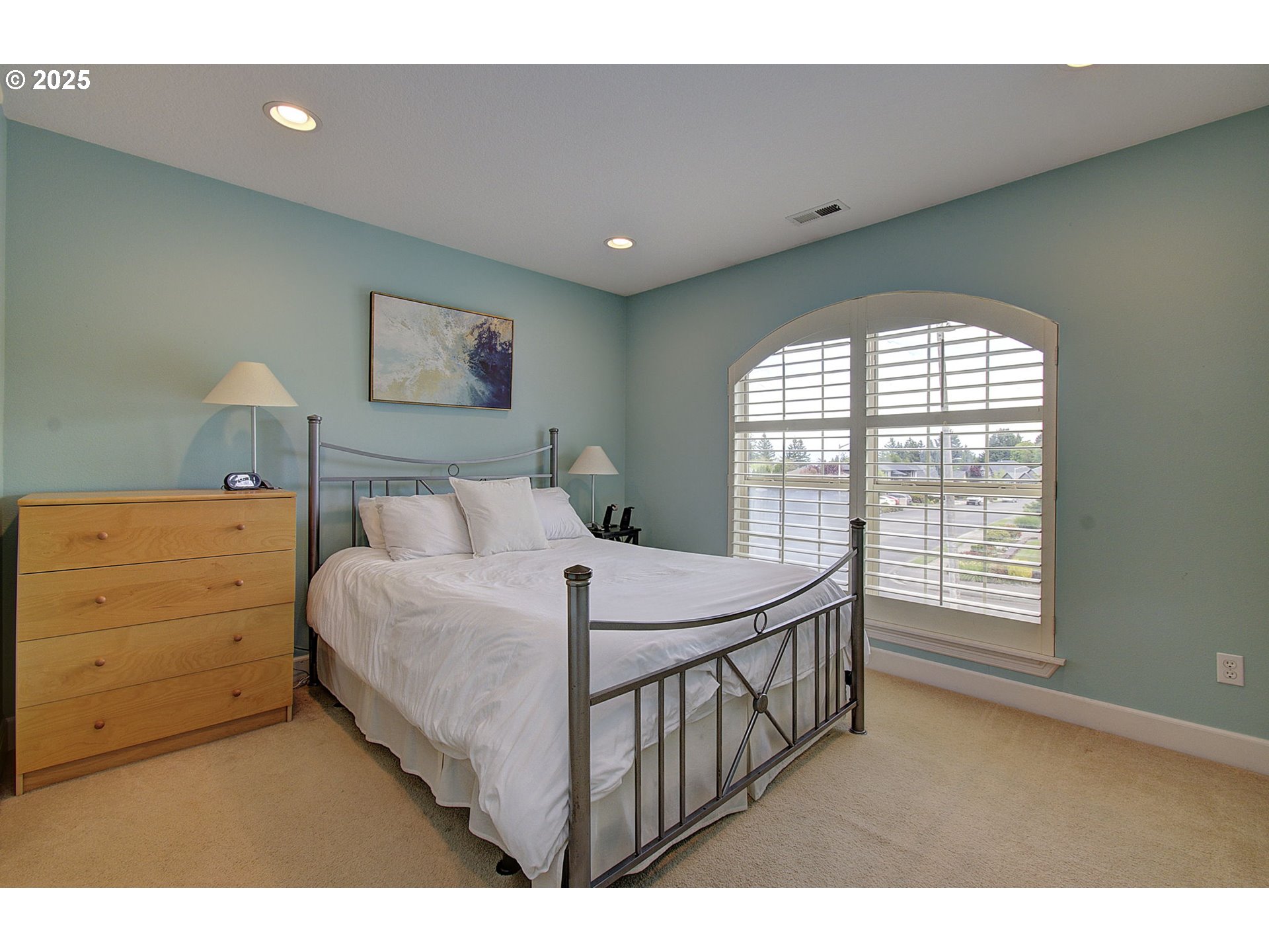 3313 NW Sierra