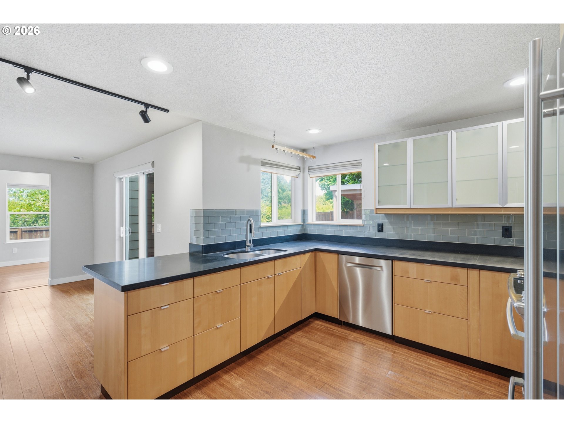 3340 NW JULIA ST