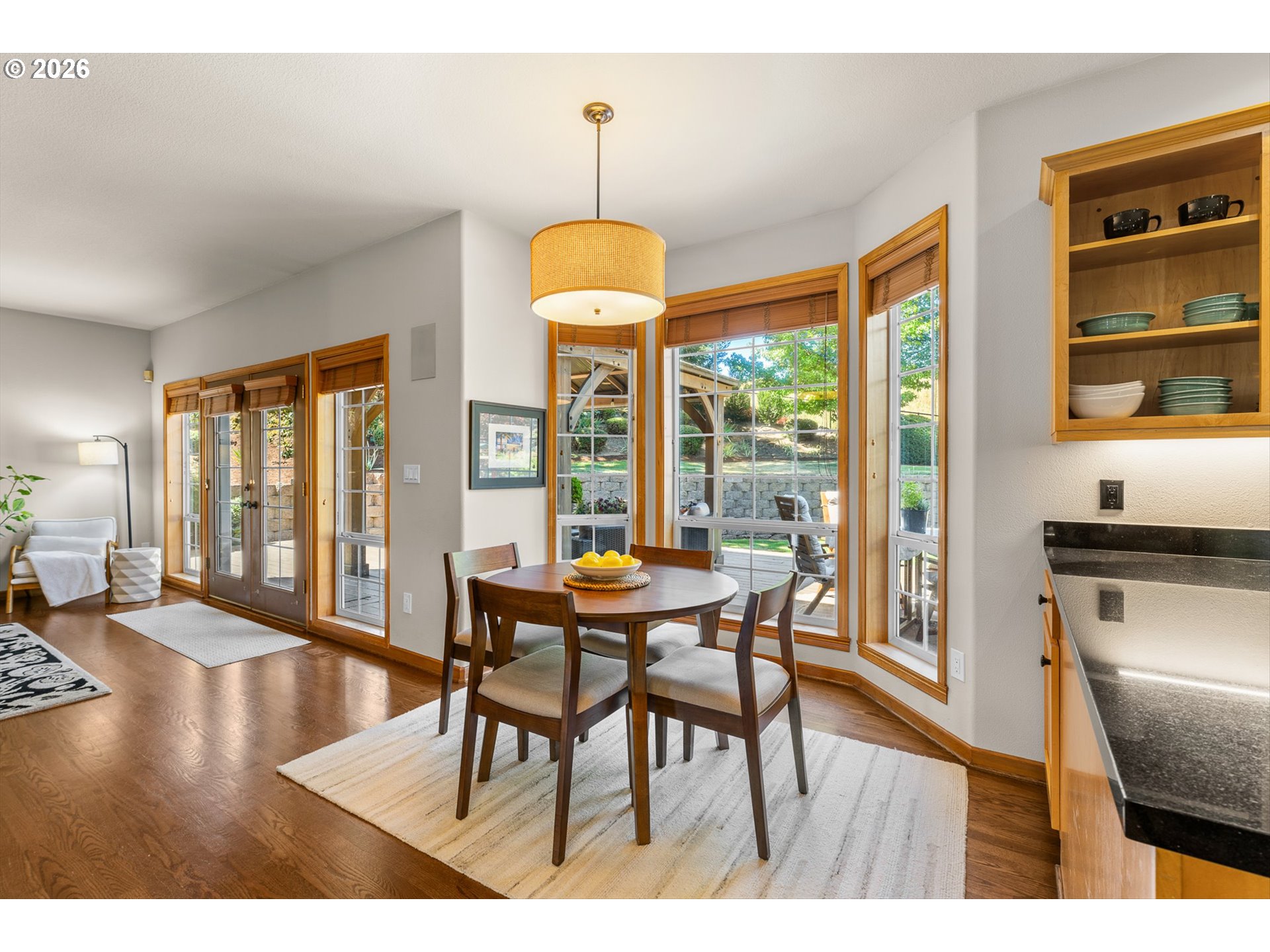 639 NW FREMONT ST