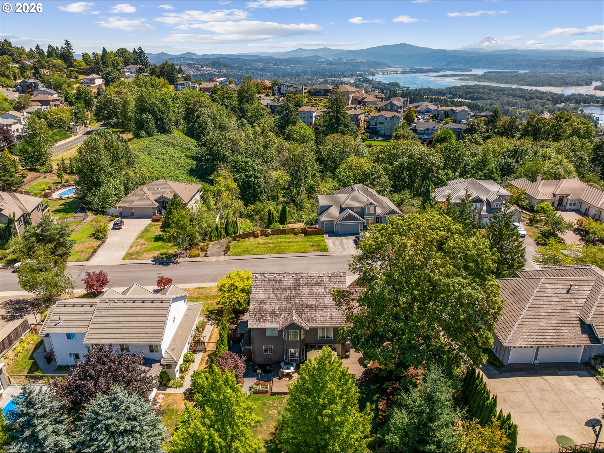 639 NW FREMONT ST