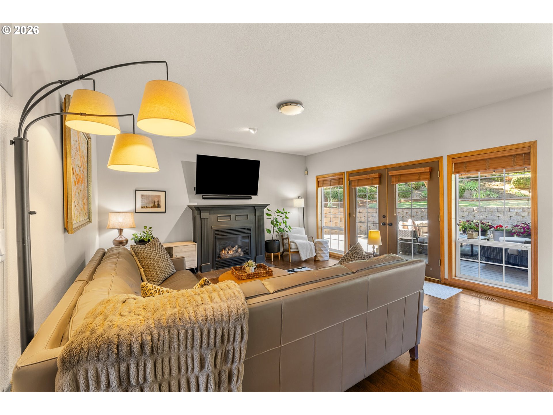 639 NW FREMONT ST