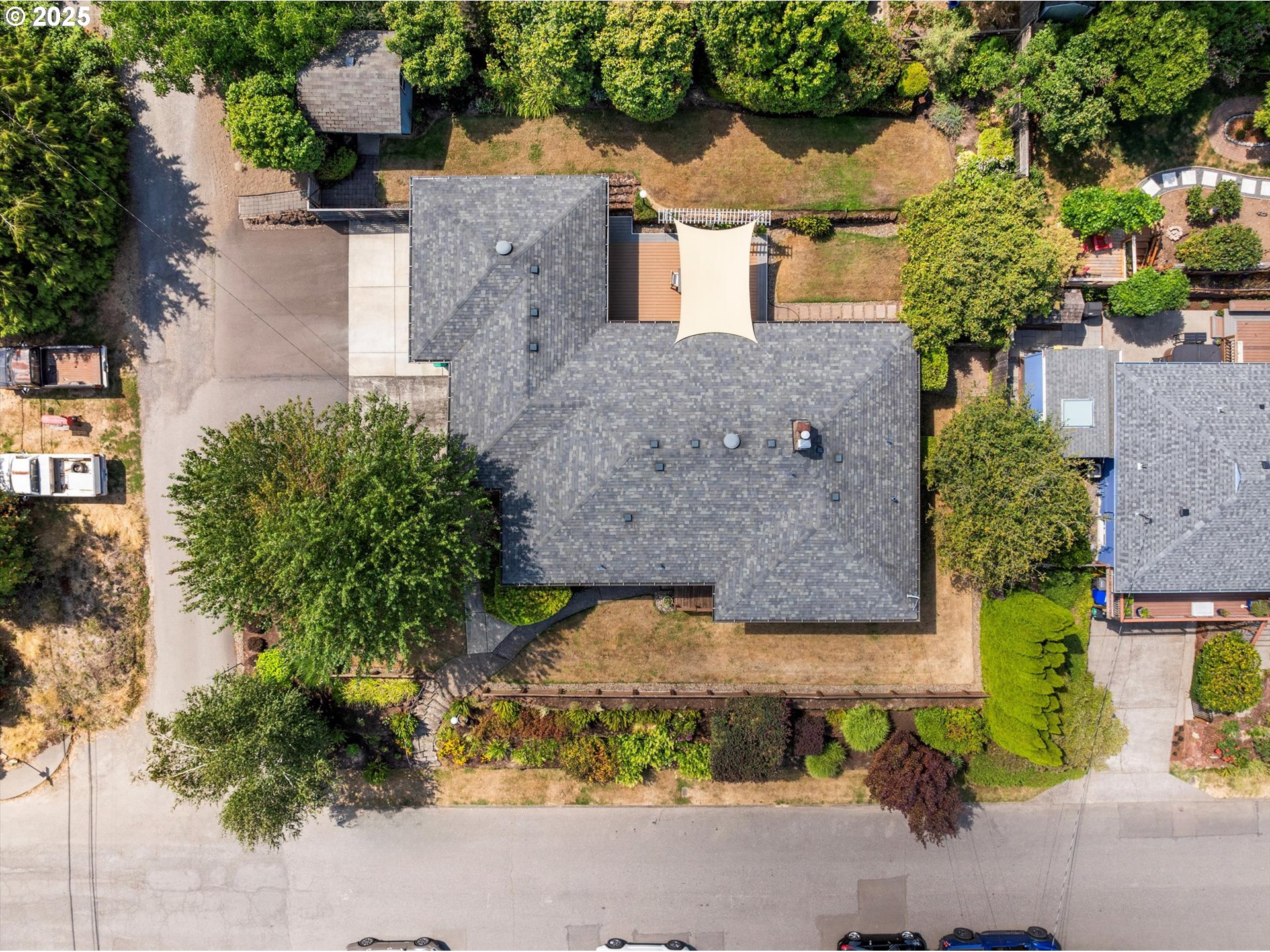 8335 SW 6TH AVE
