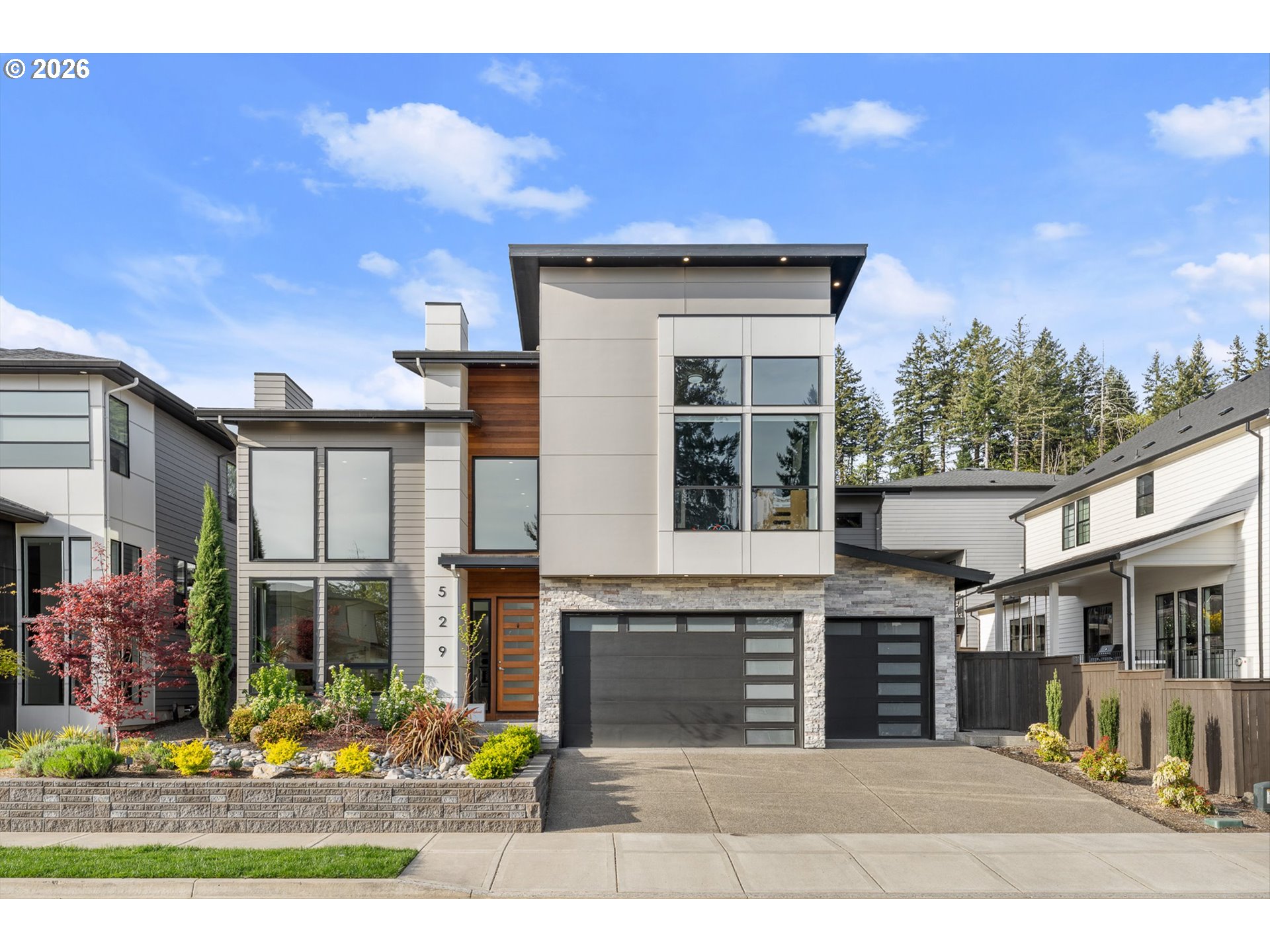 529 NE PROVINCE DR