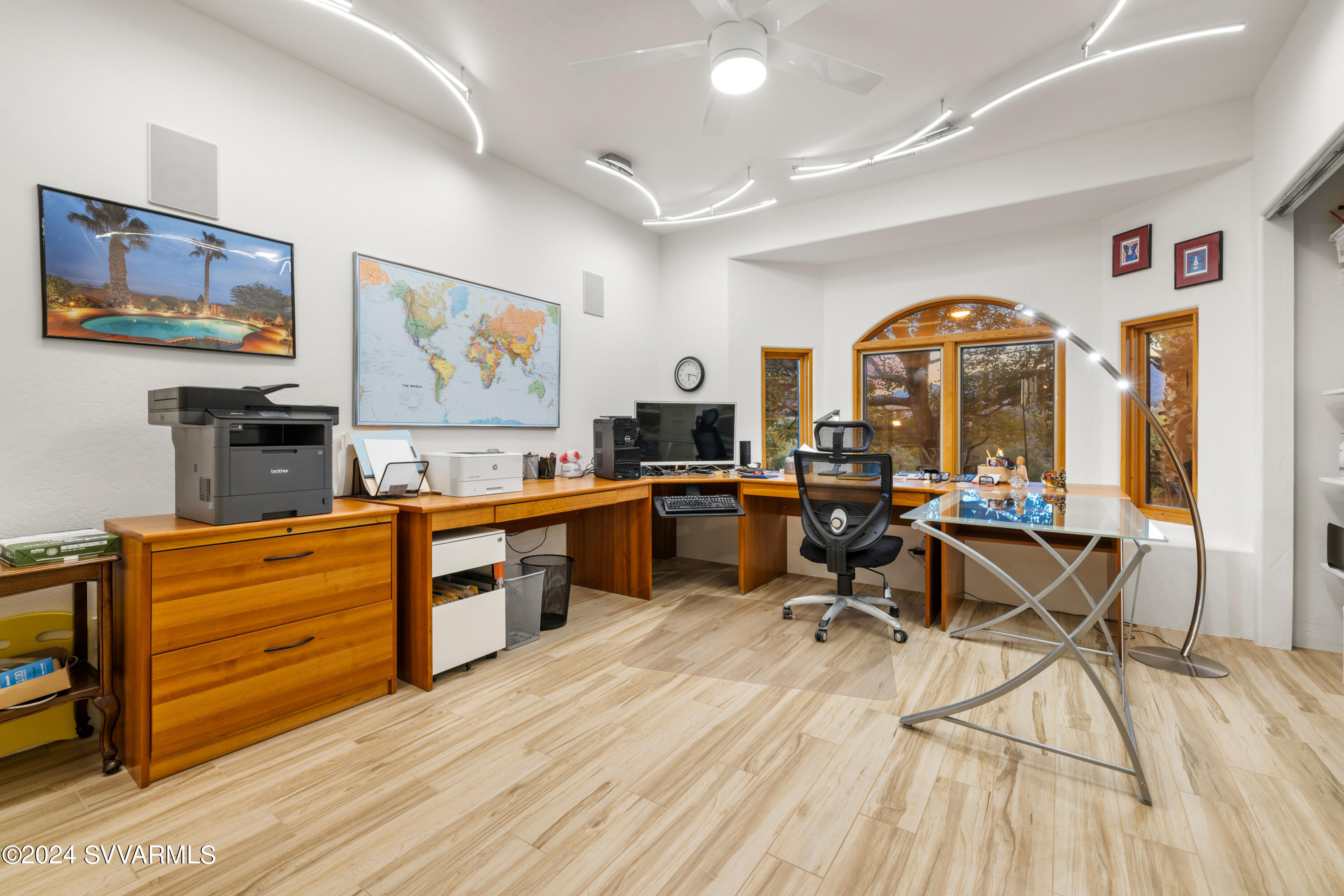 2665 S Peaktop View Drive