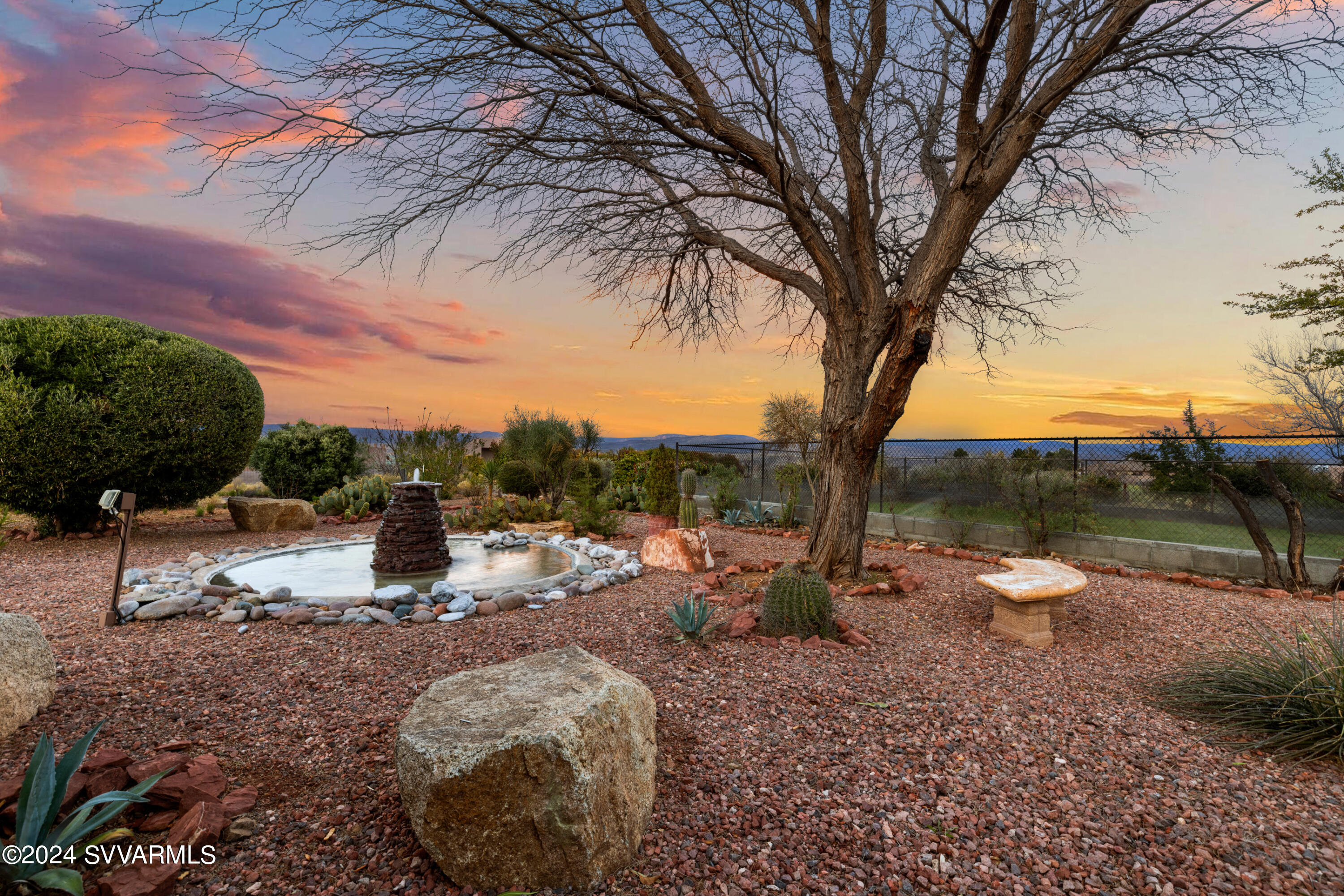 2665 S Peaktop View Drive