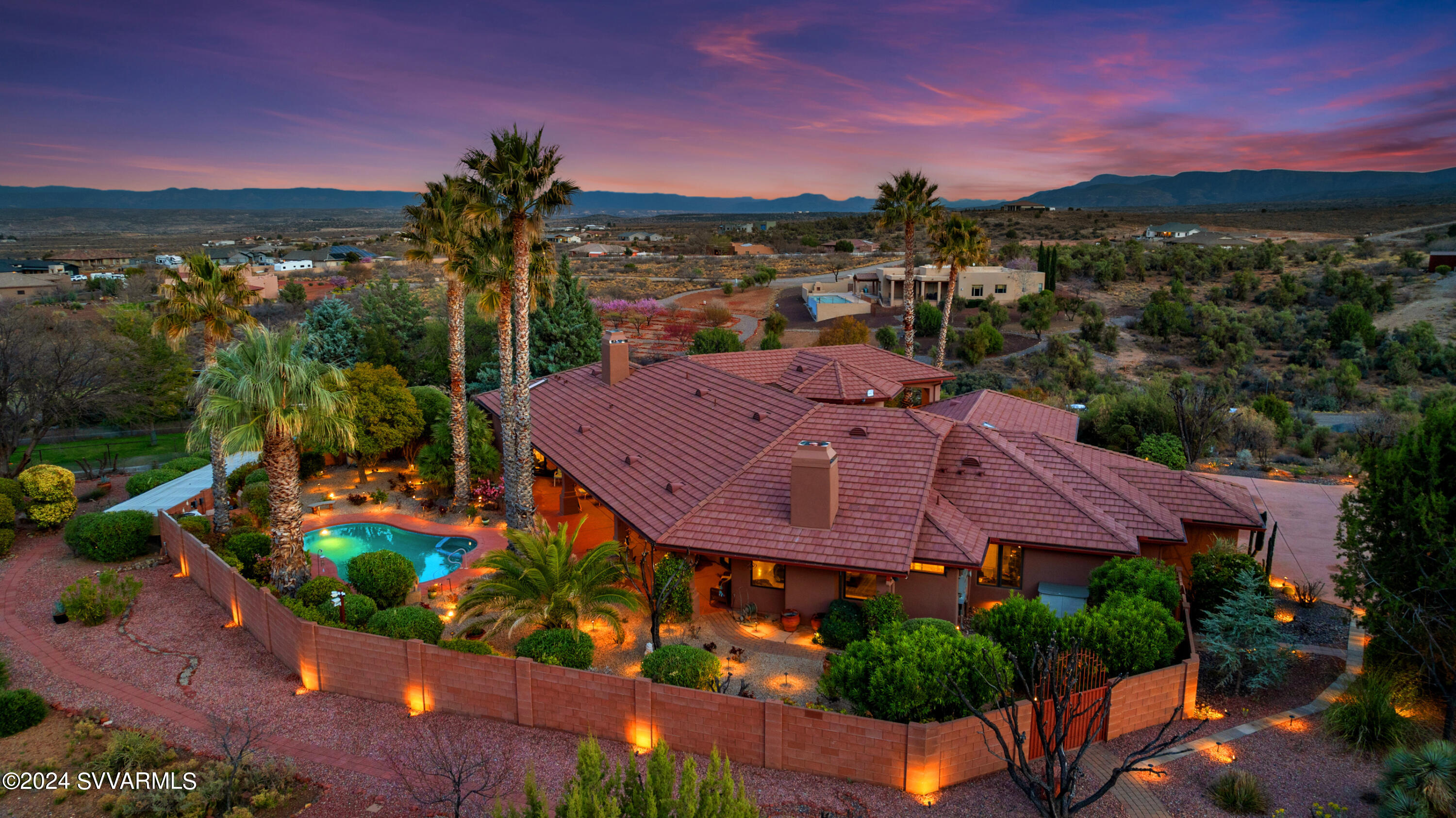 2665 S Peaktop View Drive