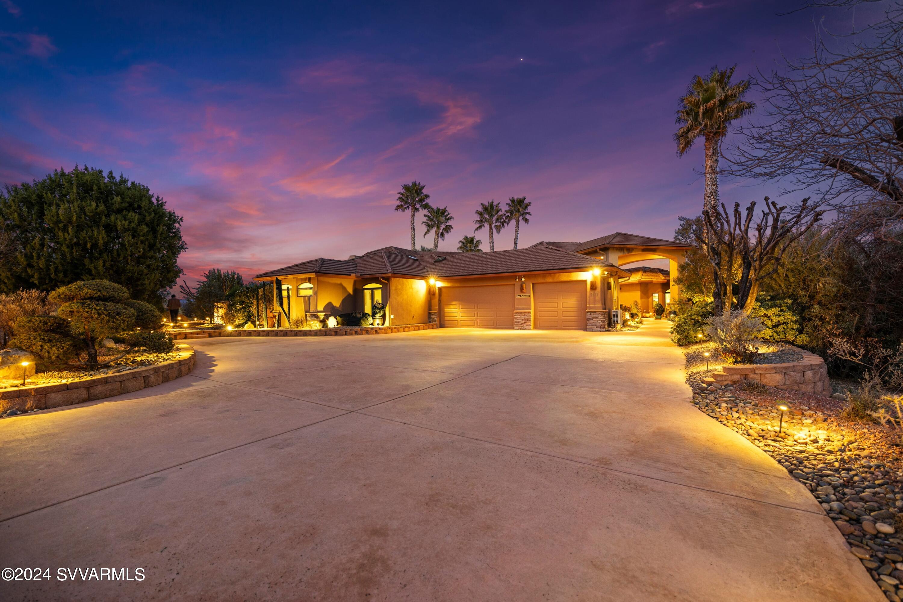 2665 S Peaktop View Drive