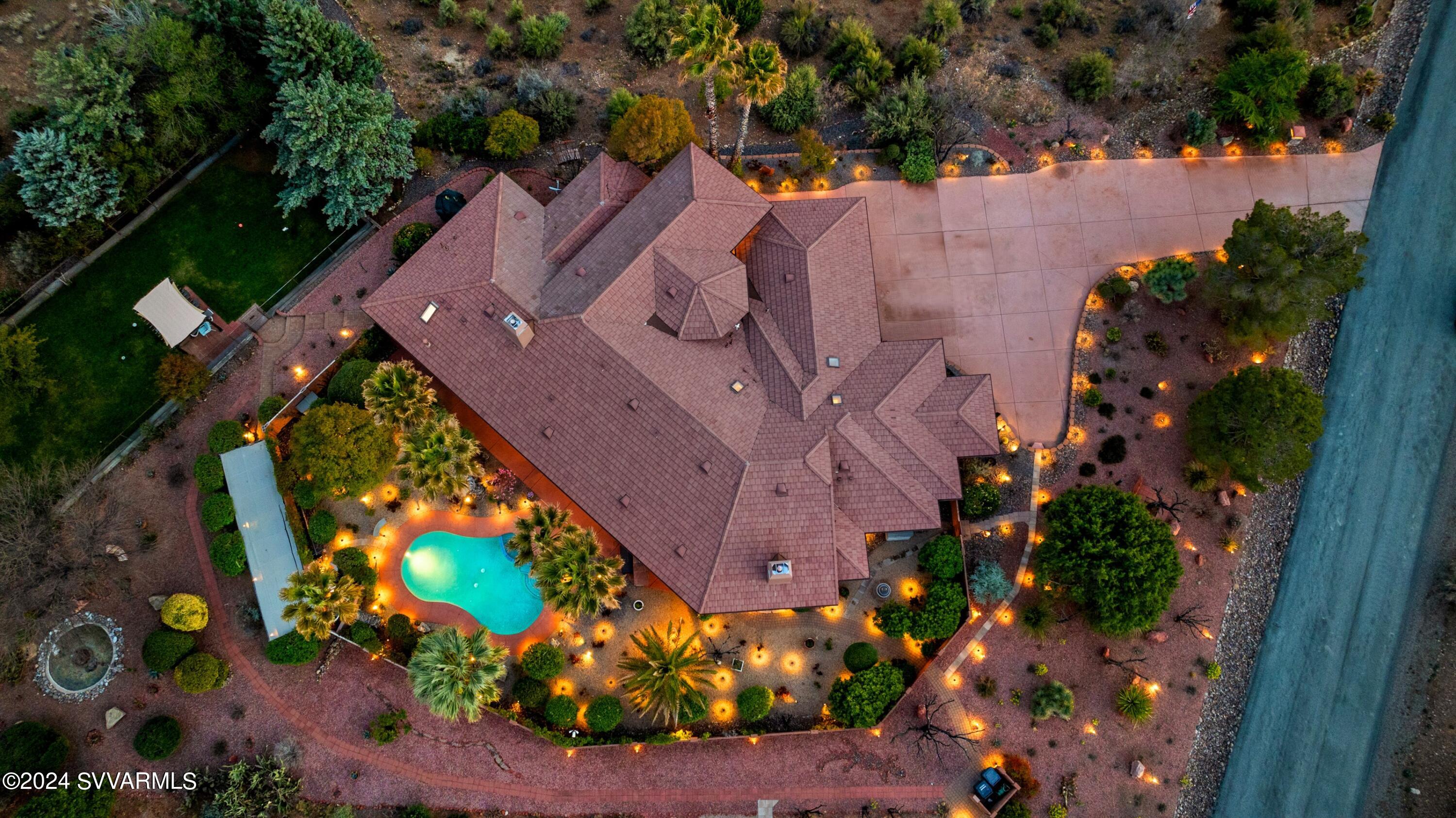 2665 S Peaktop View Drive