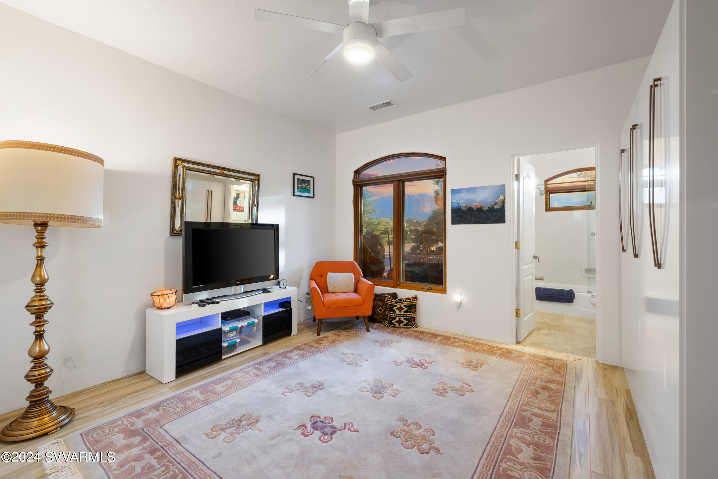 2665 S Peaktop View Drive