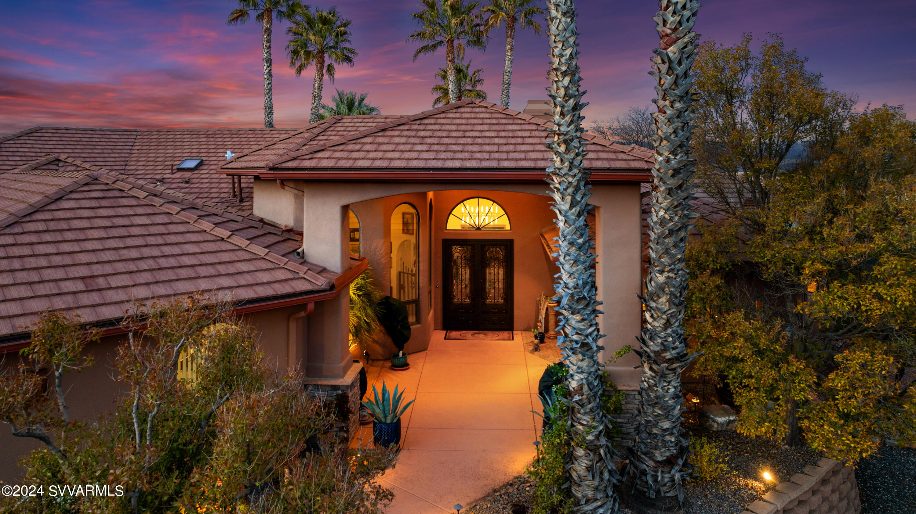 2665 S Peaktop View Drive