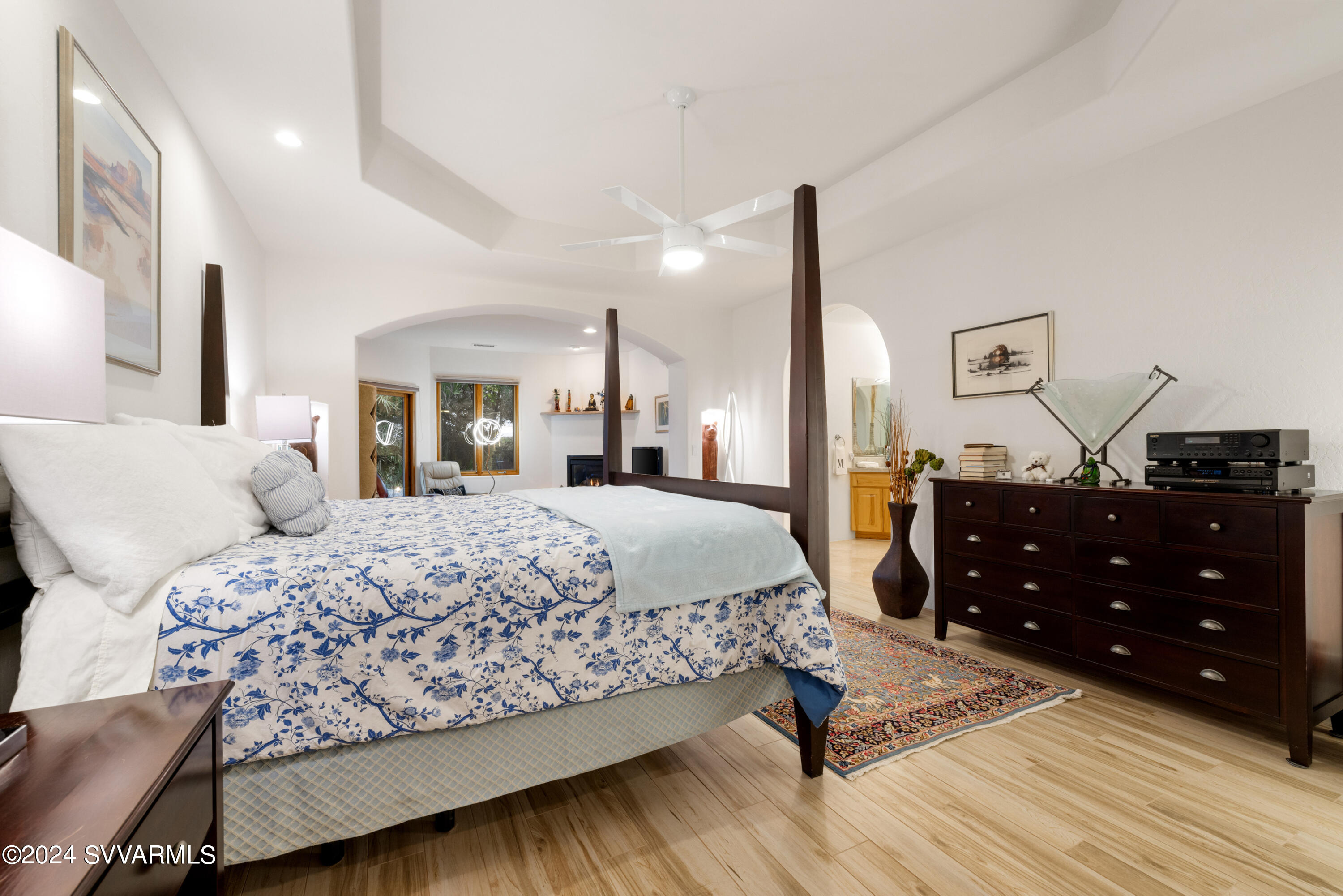 2665 S Peaktop View Drive