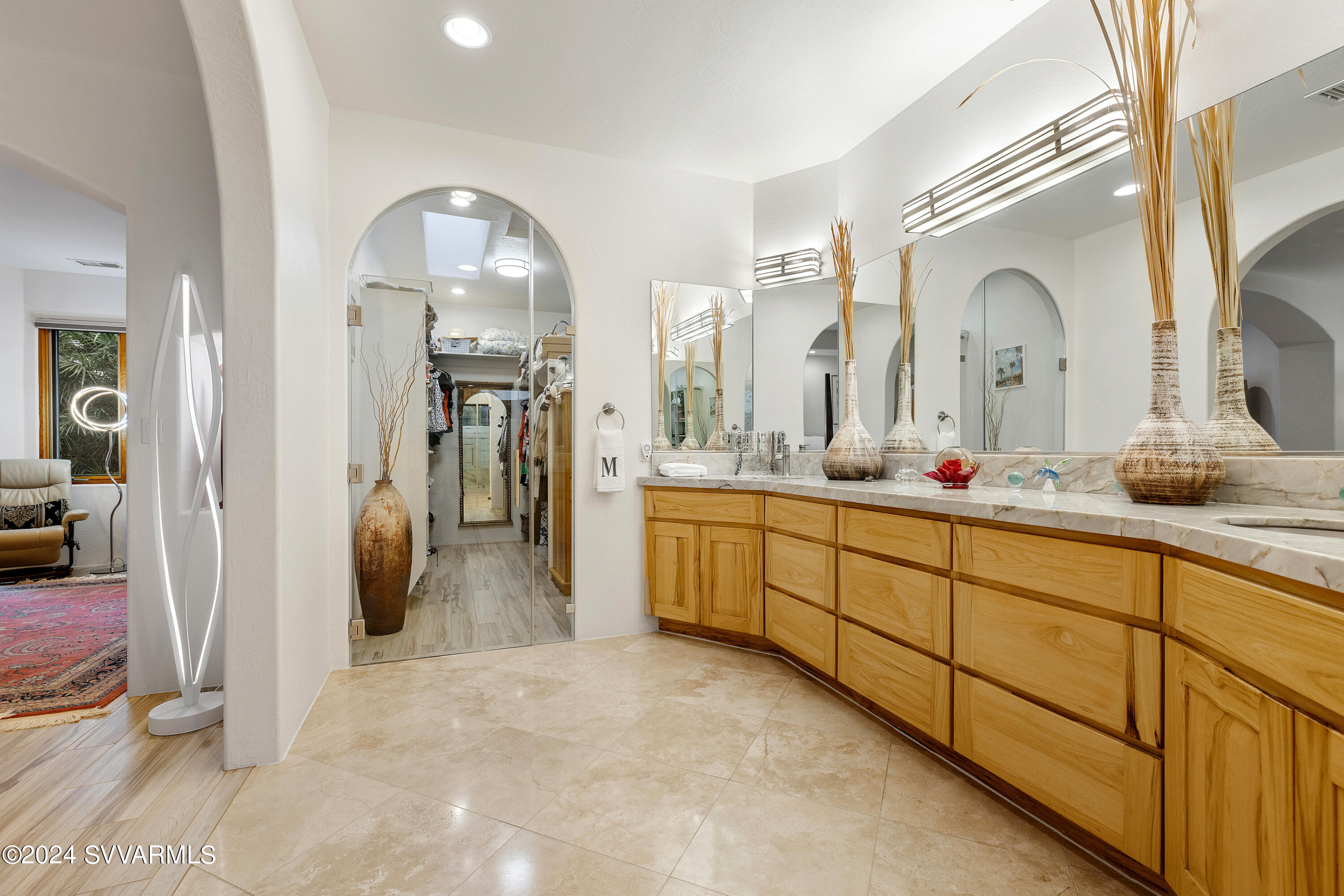 2665 S Peaktop View Drive