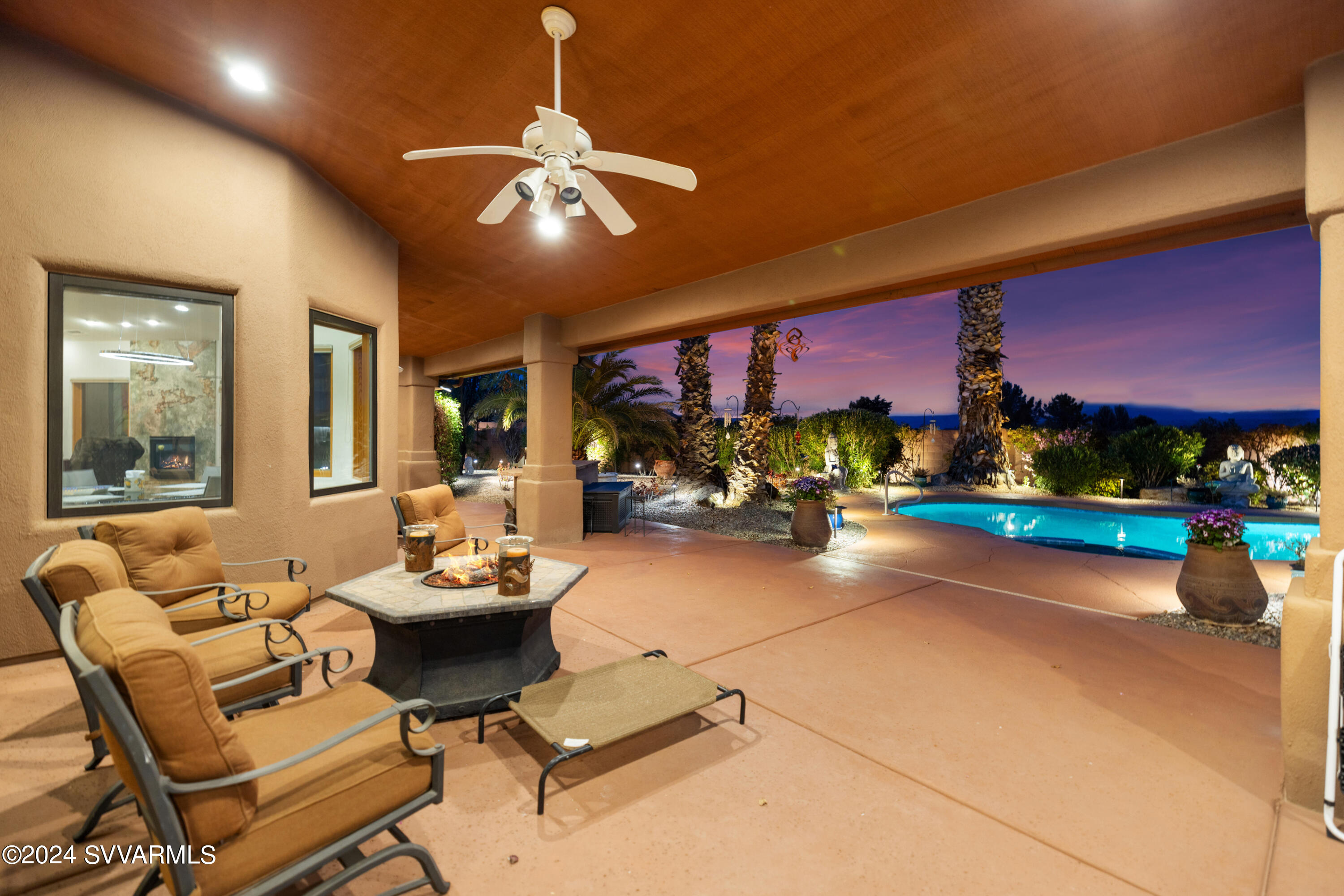 2665 S Peaktop View Drive