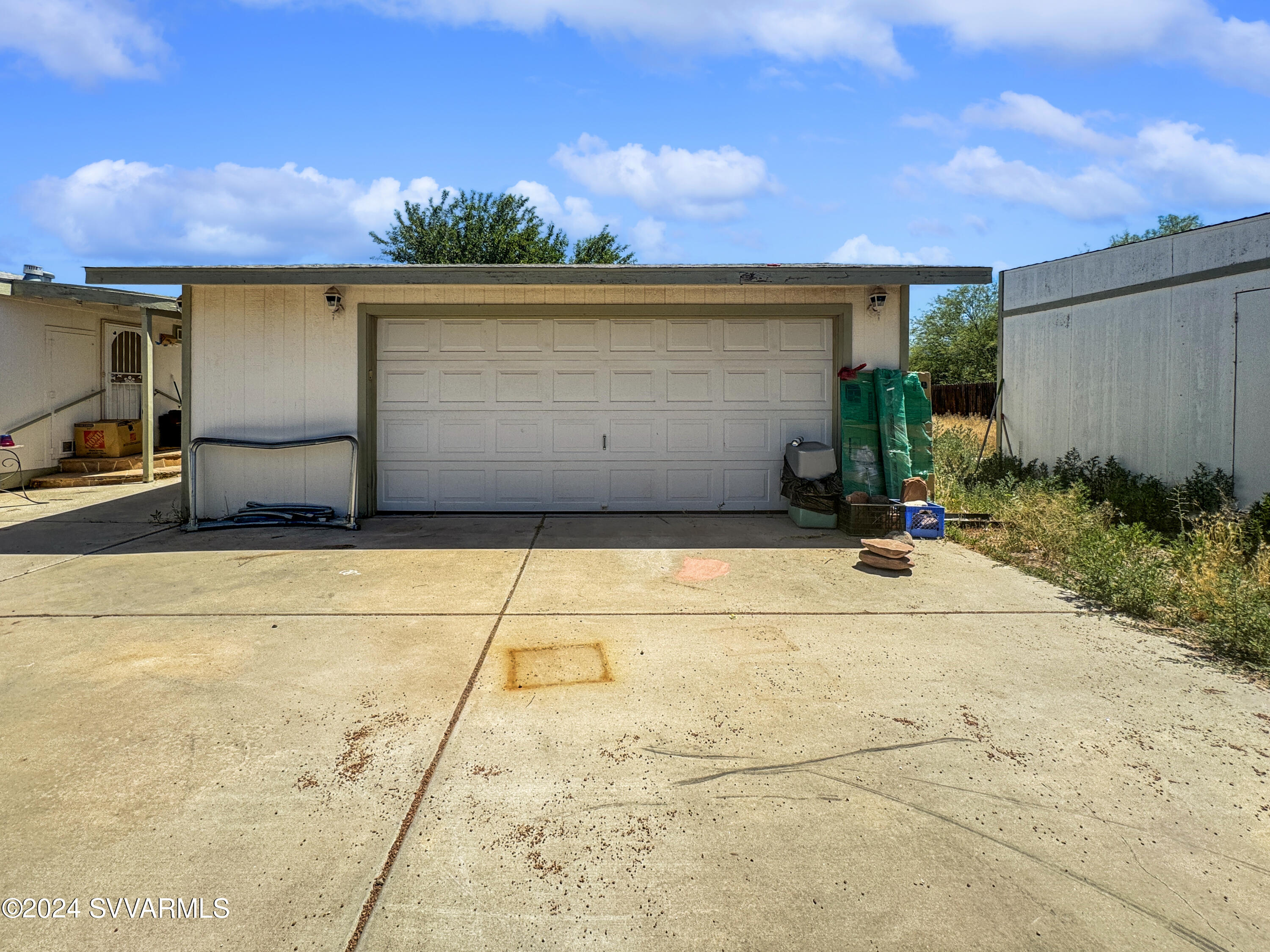 1120 S Territory Trail