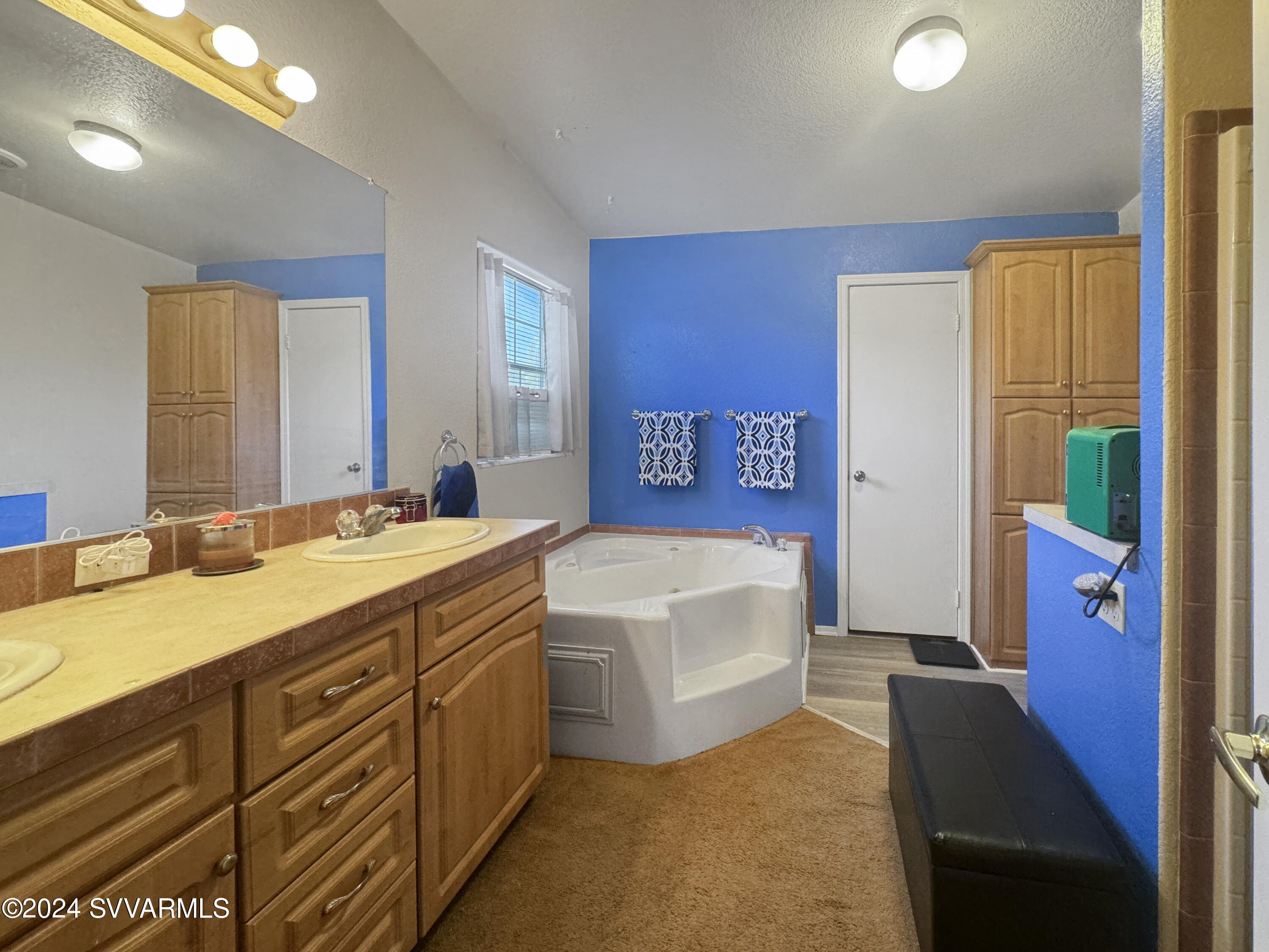 1120 S Territory Trail