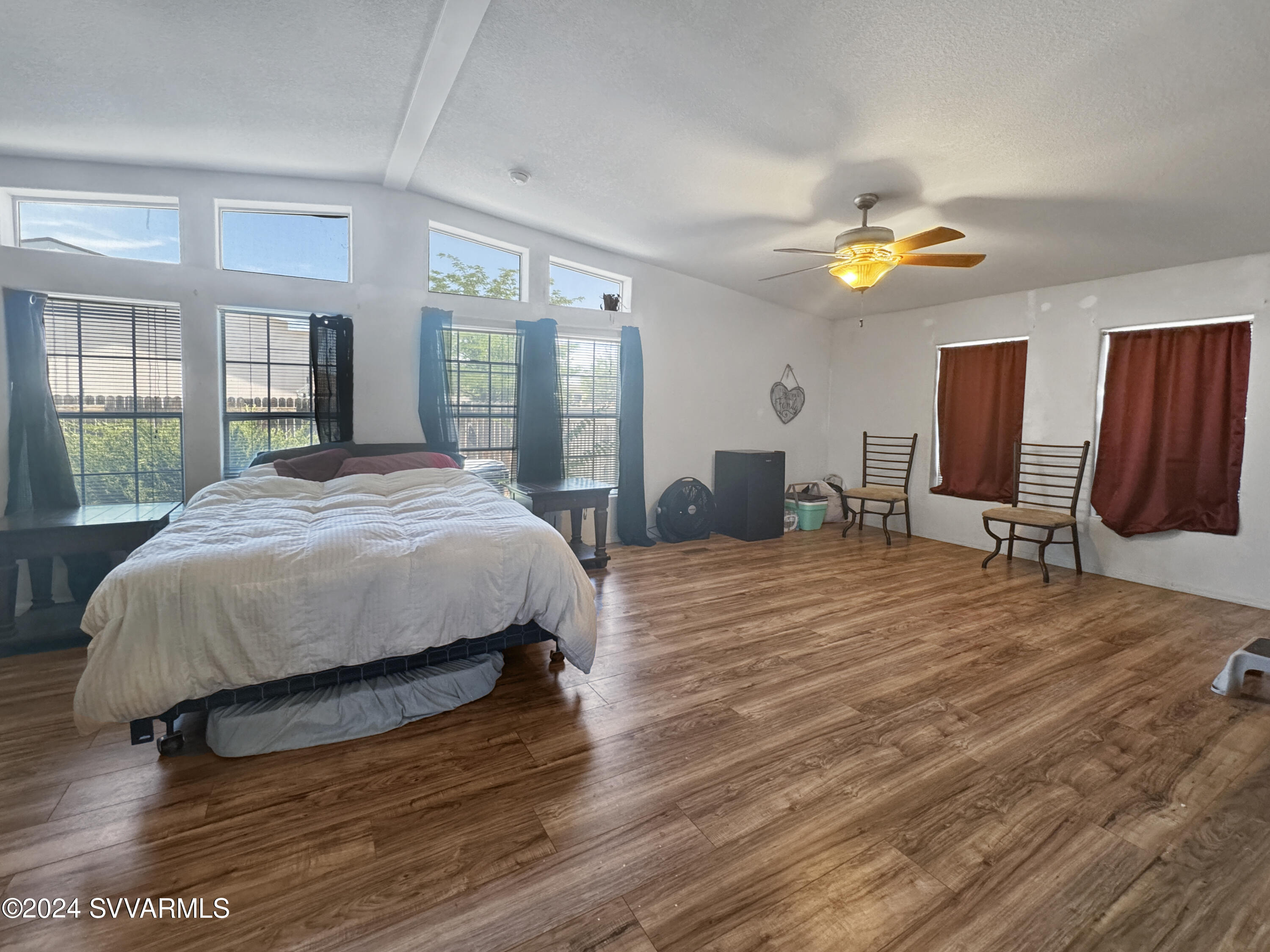 1120 S Territory Trail