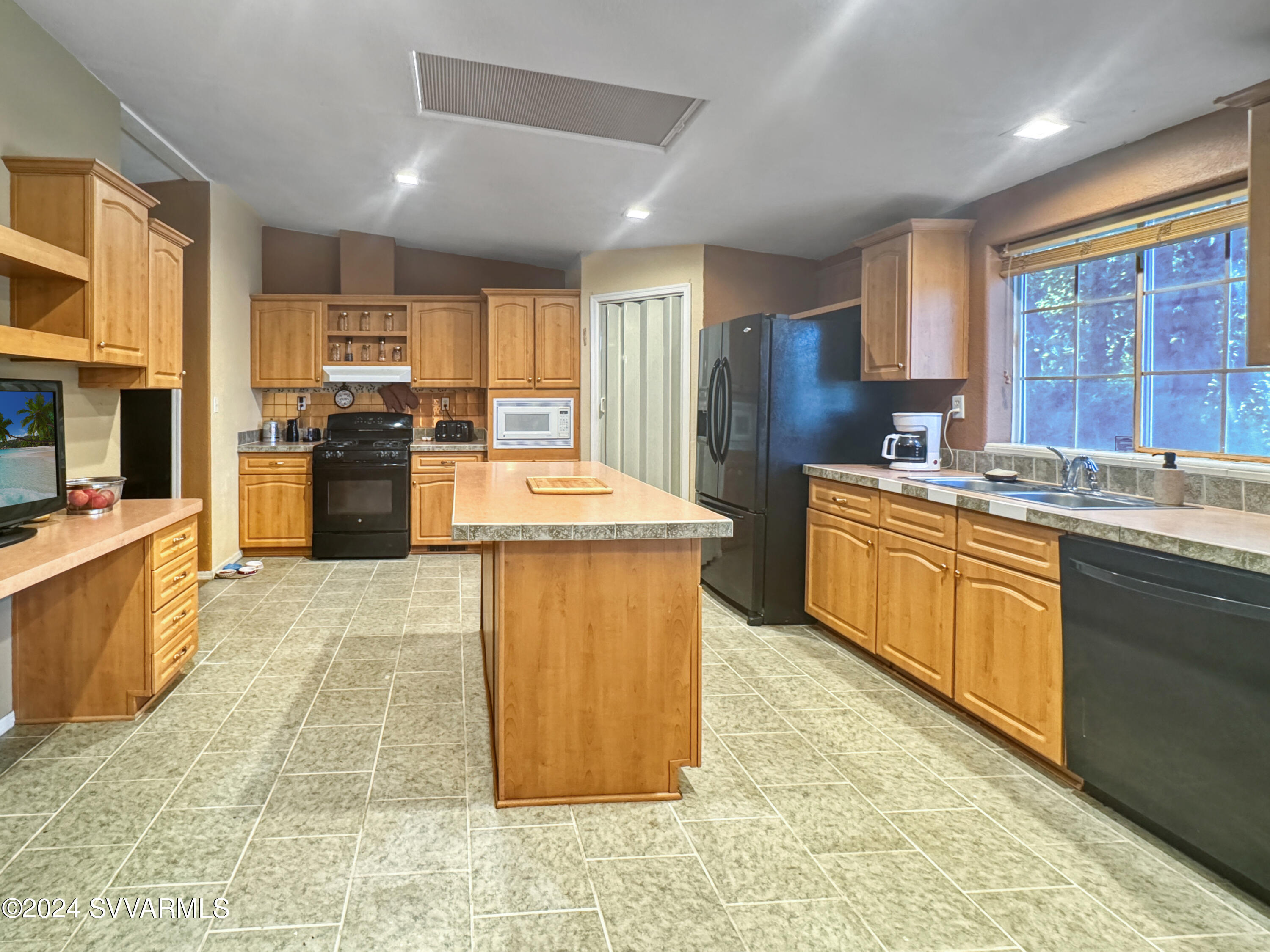 1120 S Territory Trail