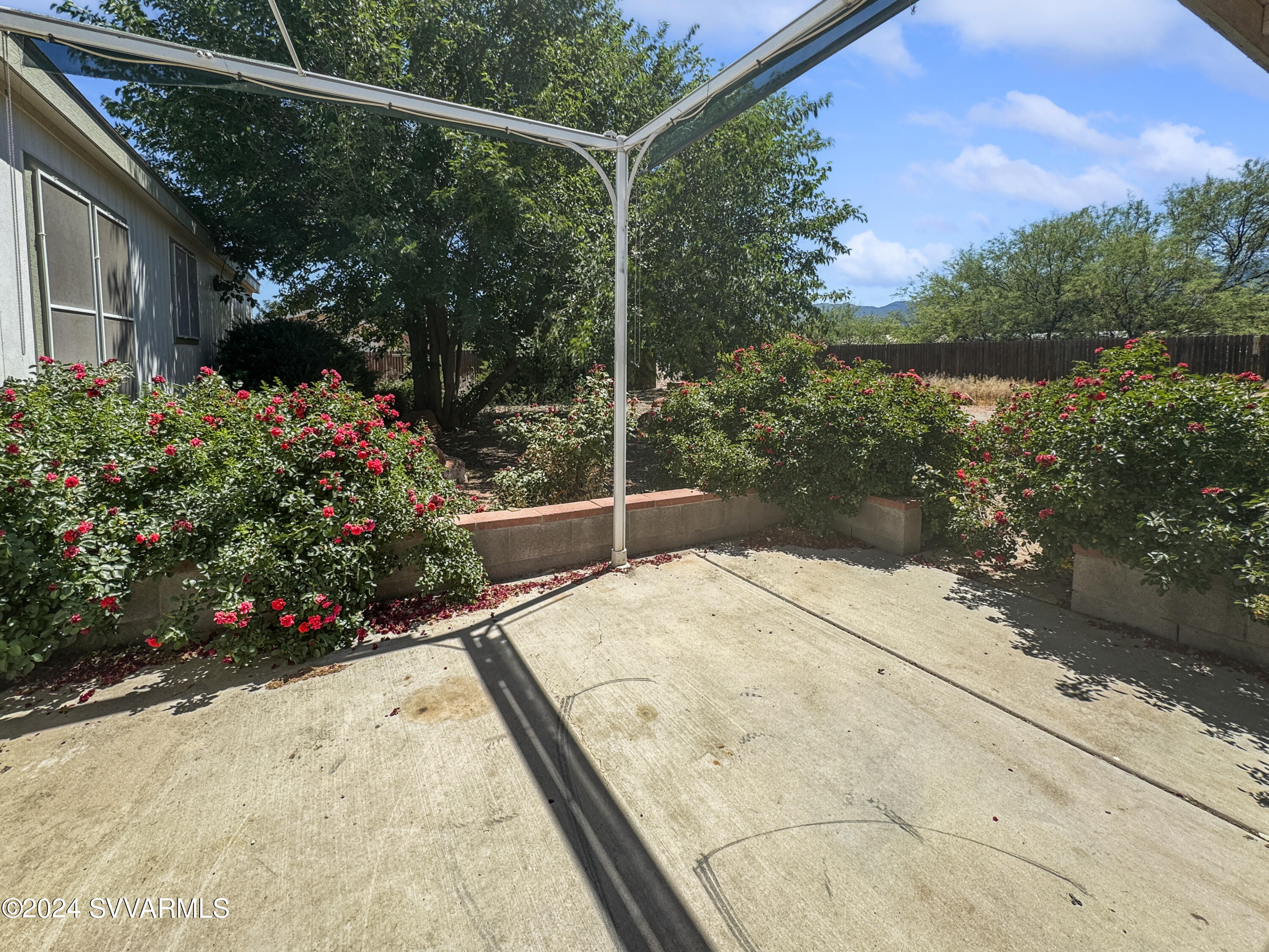 1120 S Territory Trail