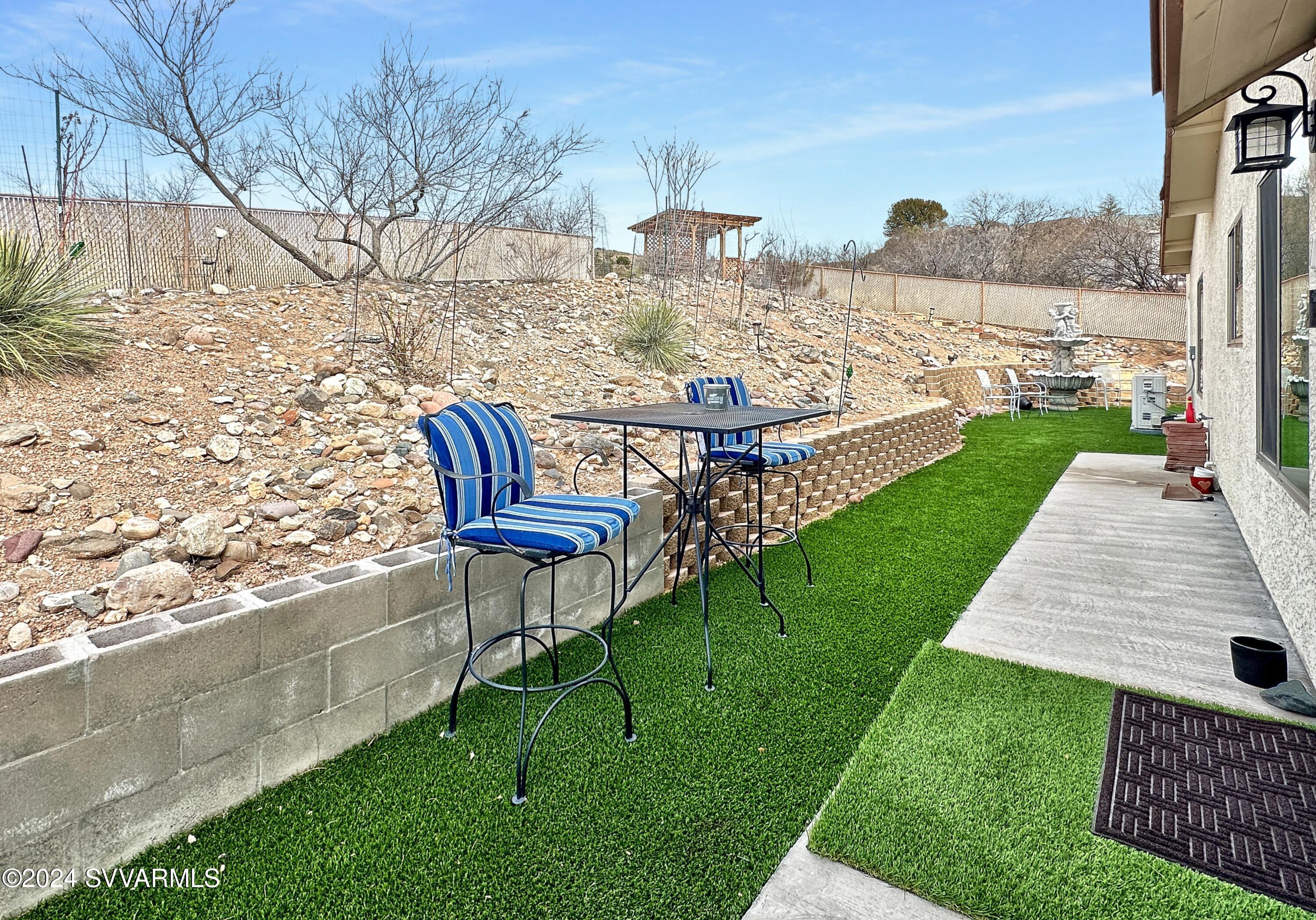 10600 E Valley View Drive