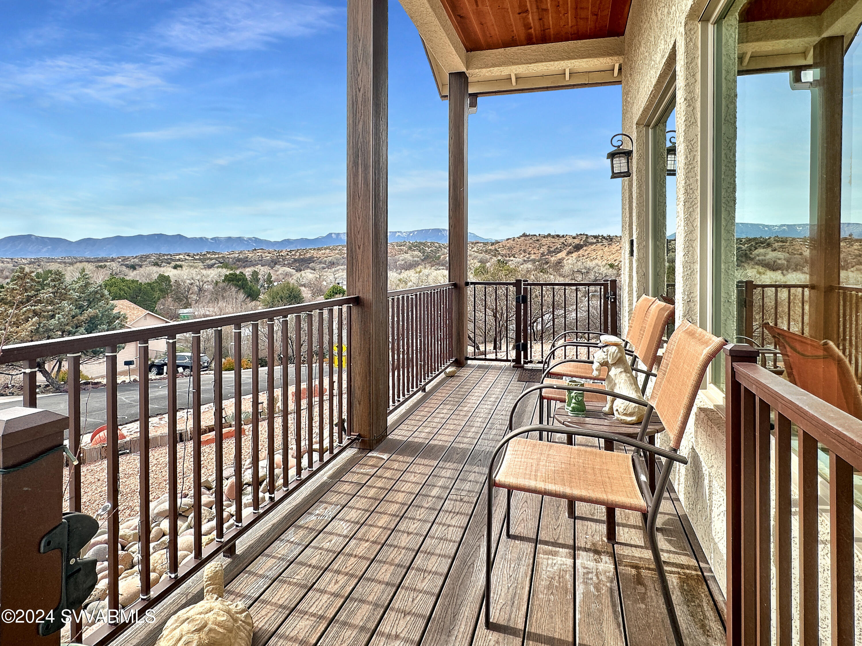 10600 E Valley View Drive