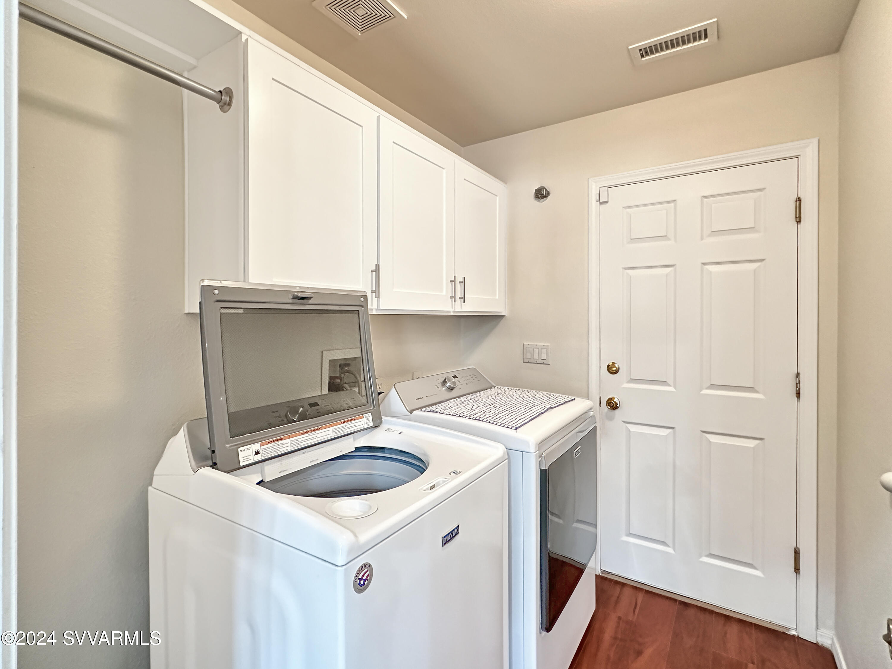 10600 E Valley View Drive