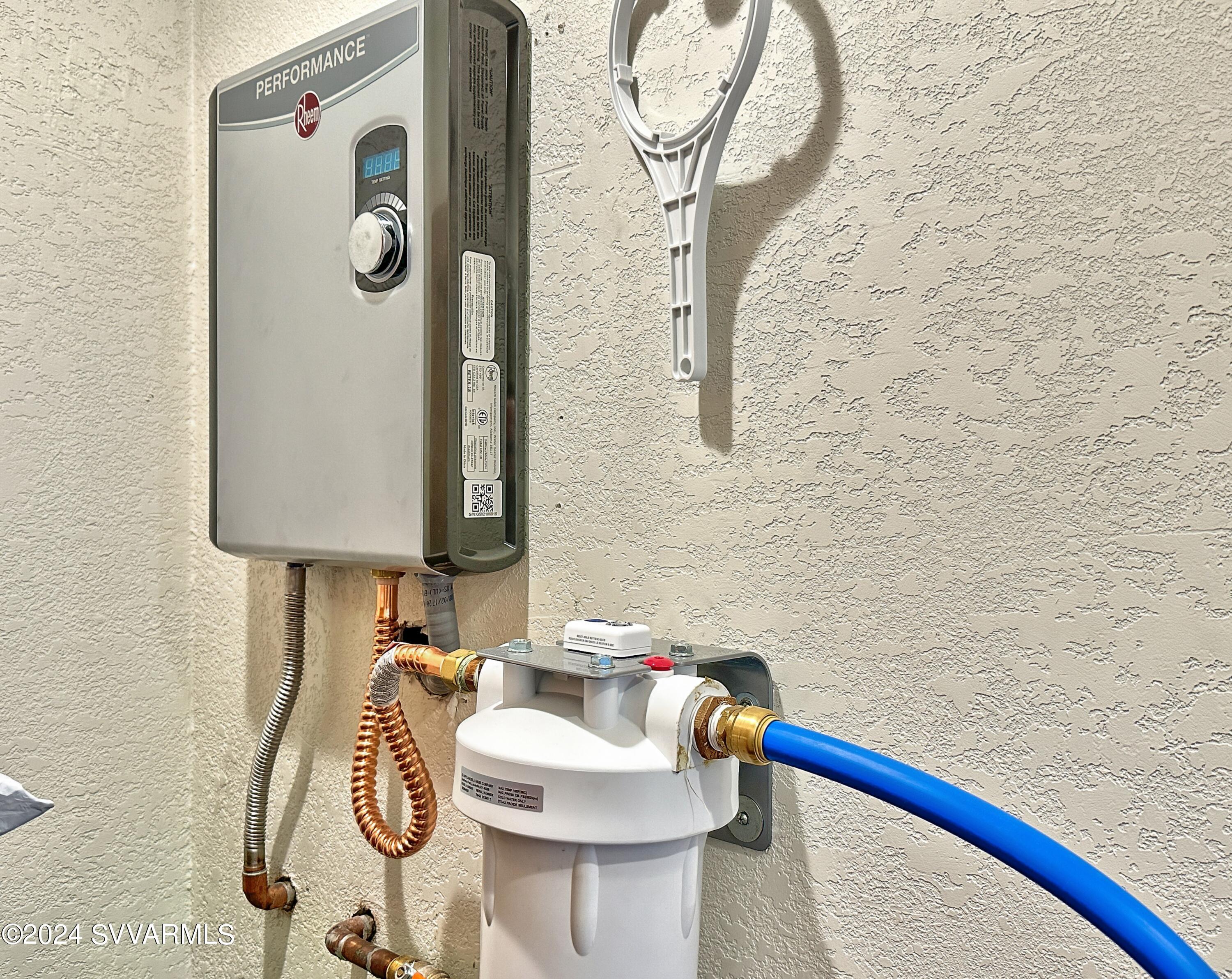 10600 E Valley View Drive