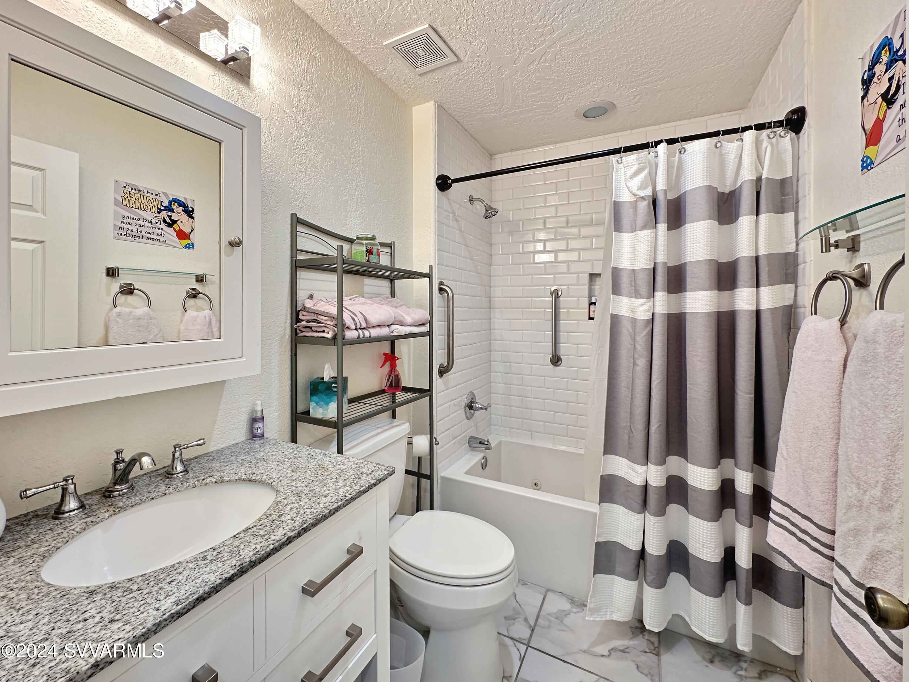 10600 E Valley View Drive