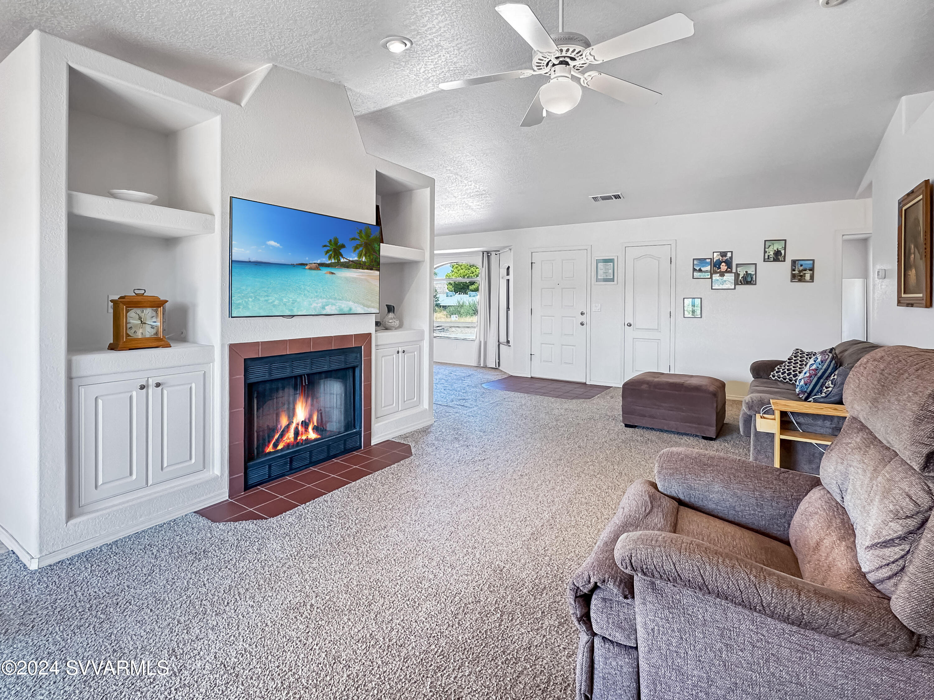 4481 E Canyon Drive