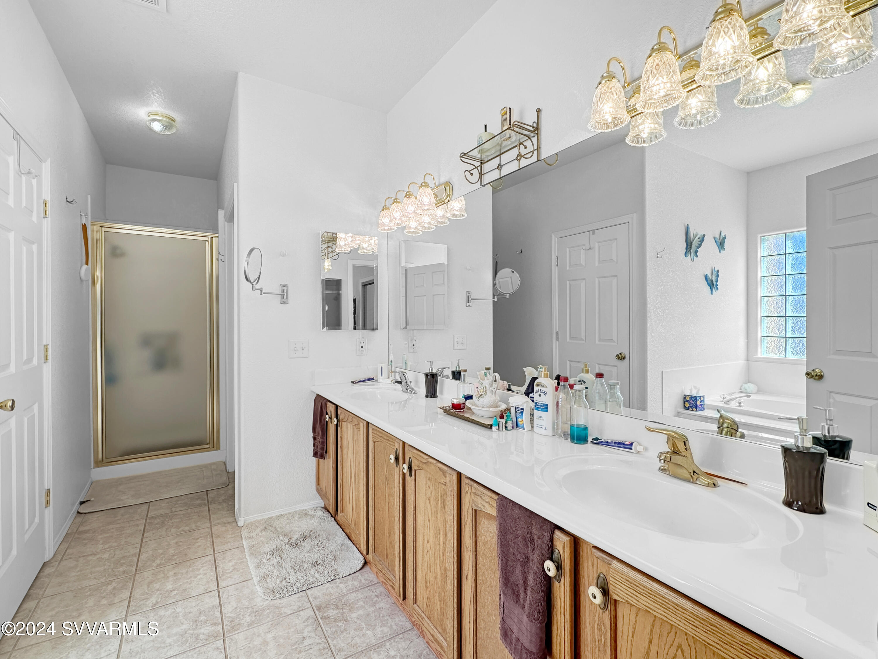 3695 E Juniper Drive