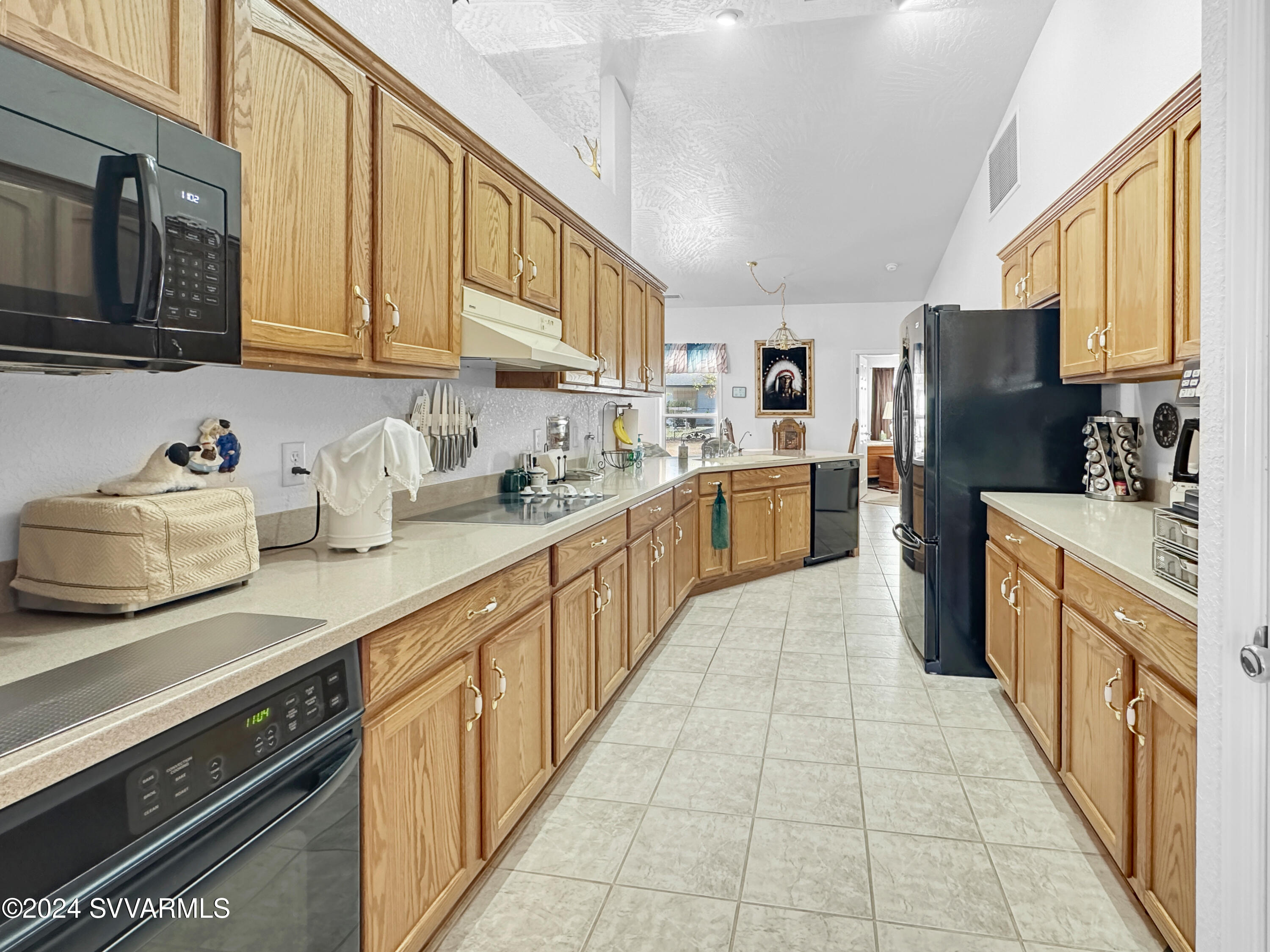 3695 E Juniper Drive