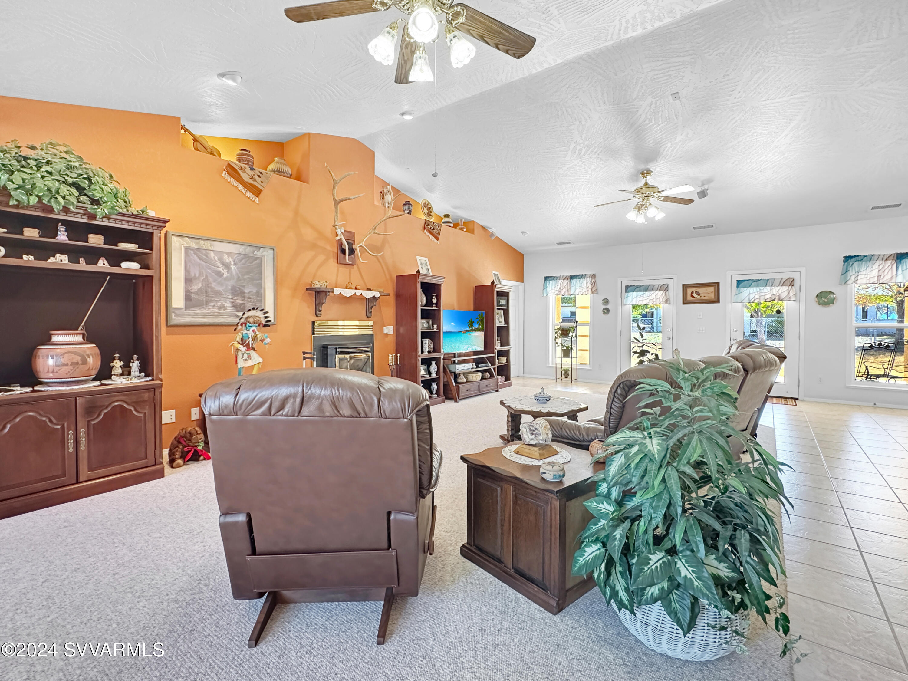 3695 E Juniper Drive