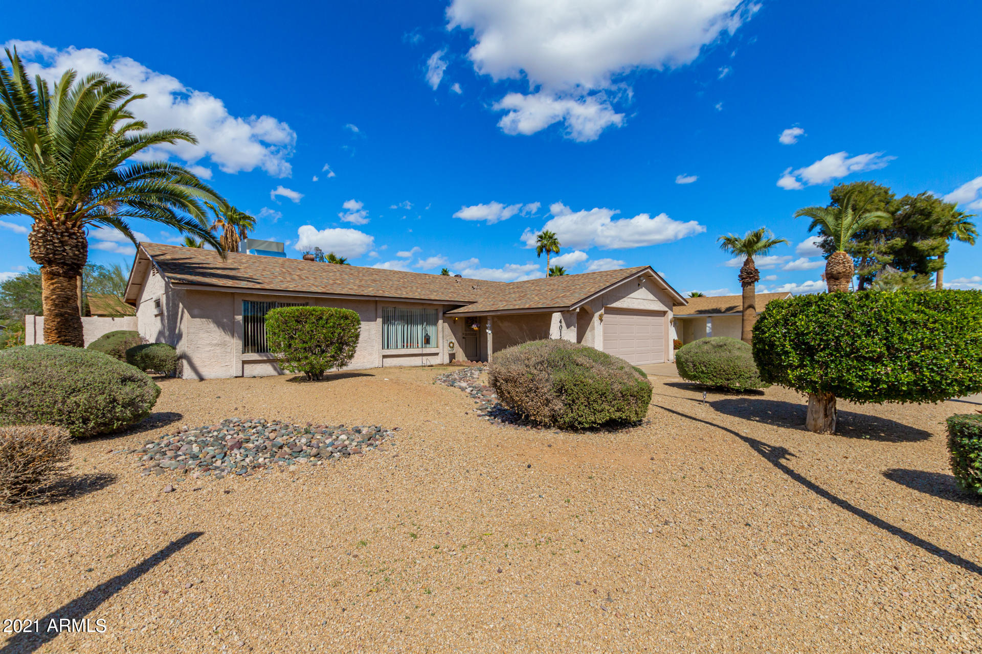 4016 E LOUISE Drive
