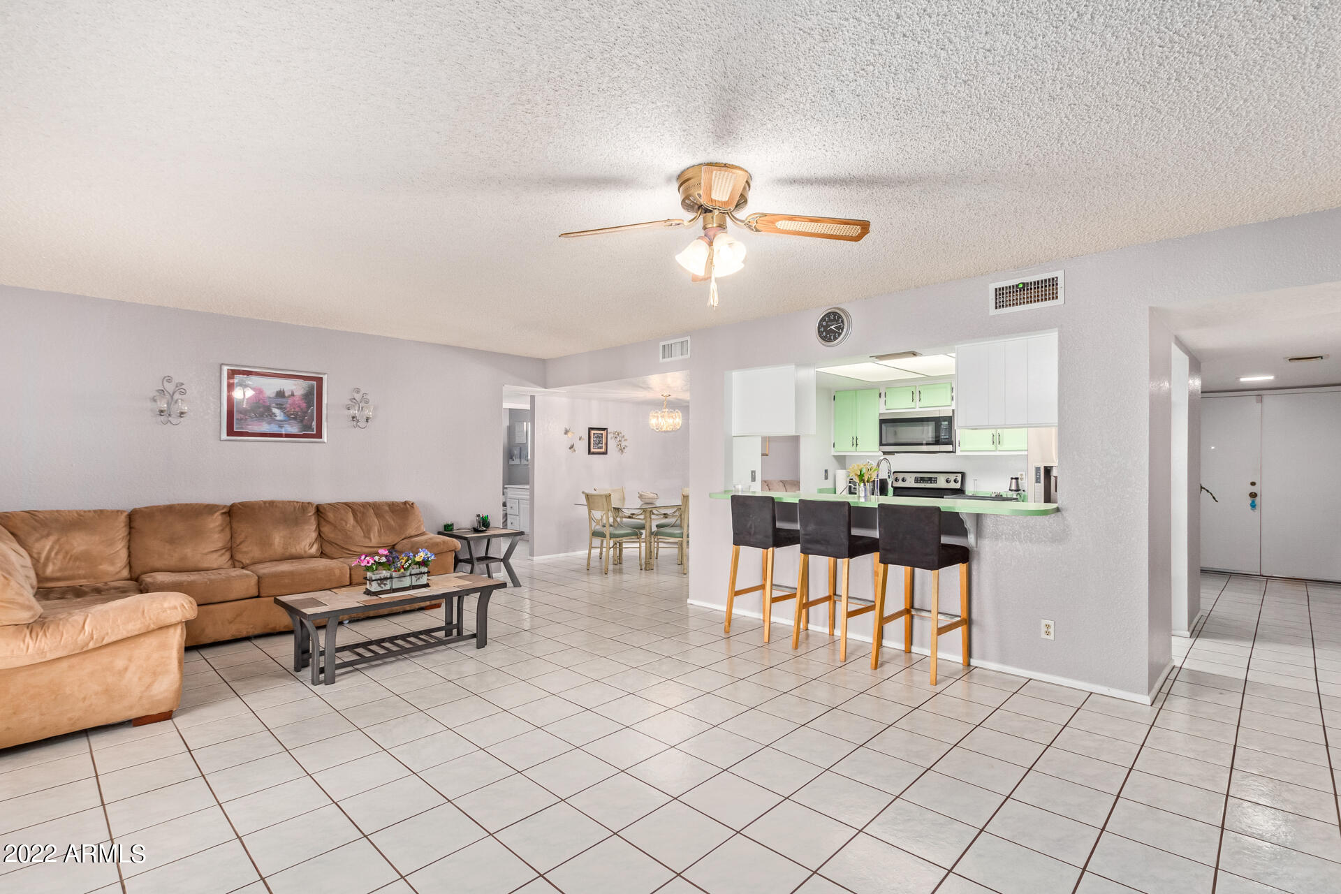 1047 S 75TH Place