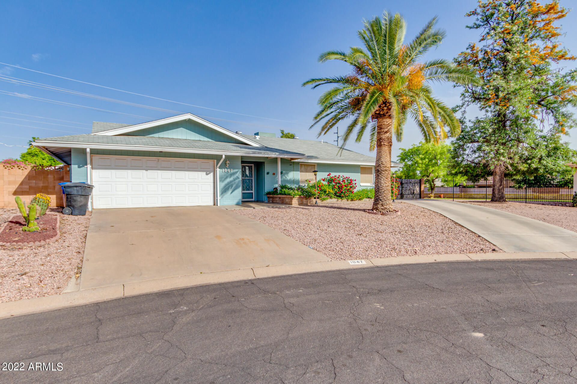 1047 S 75TH Place
