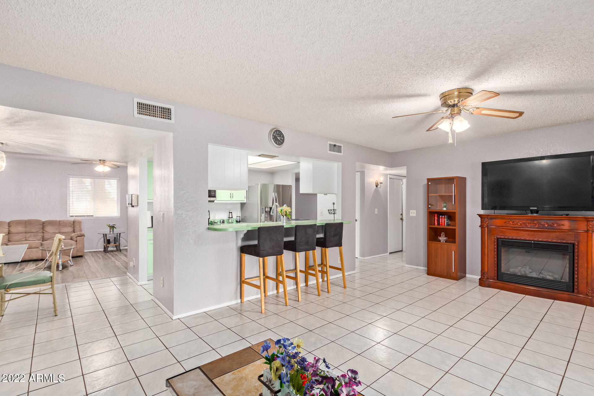 1047 S 75TH Place