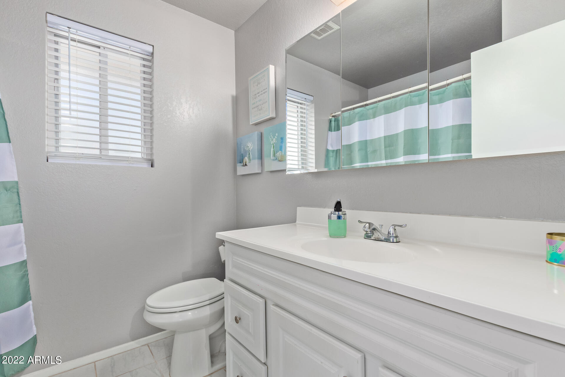 1047 S 75TH Place